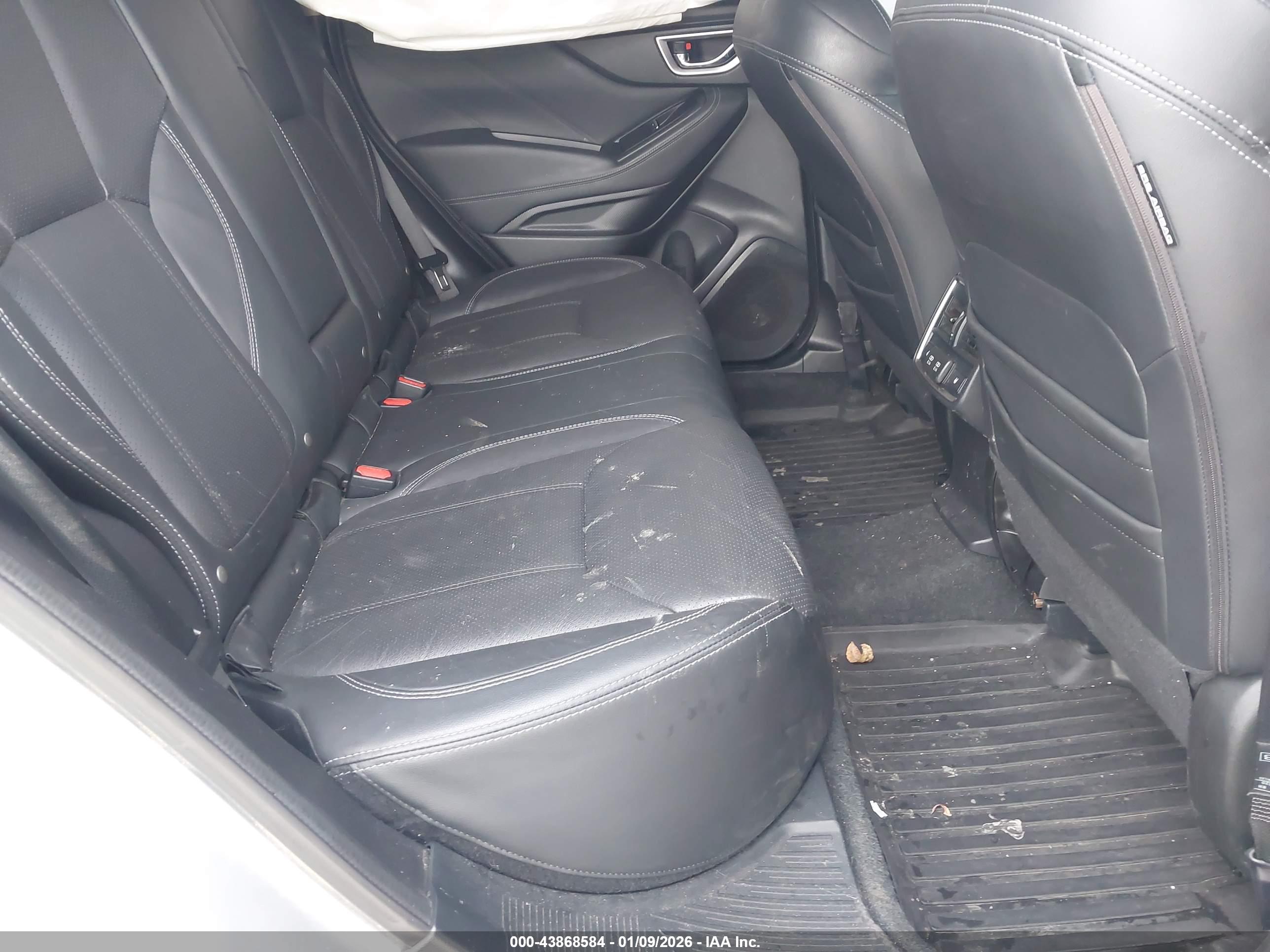 SUBARU FORESTER image 8