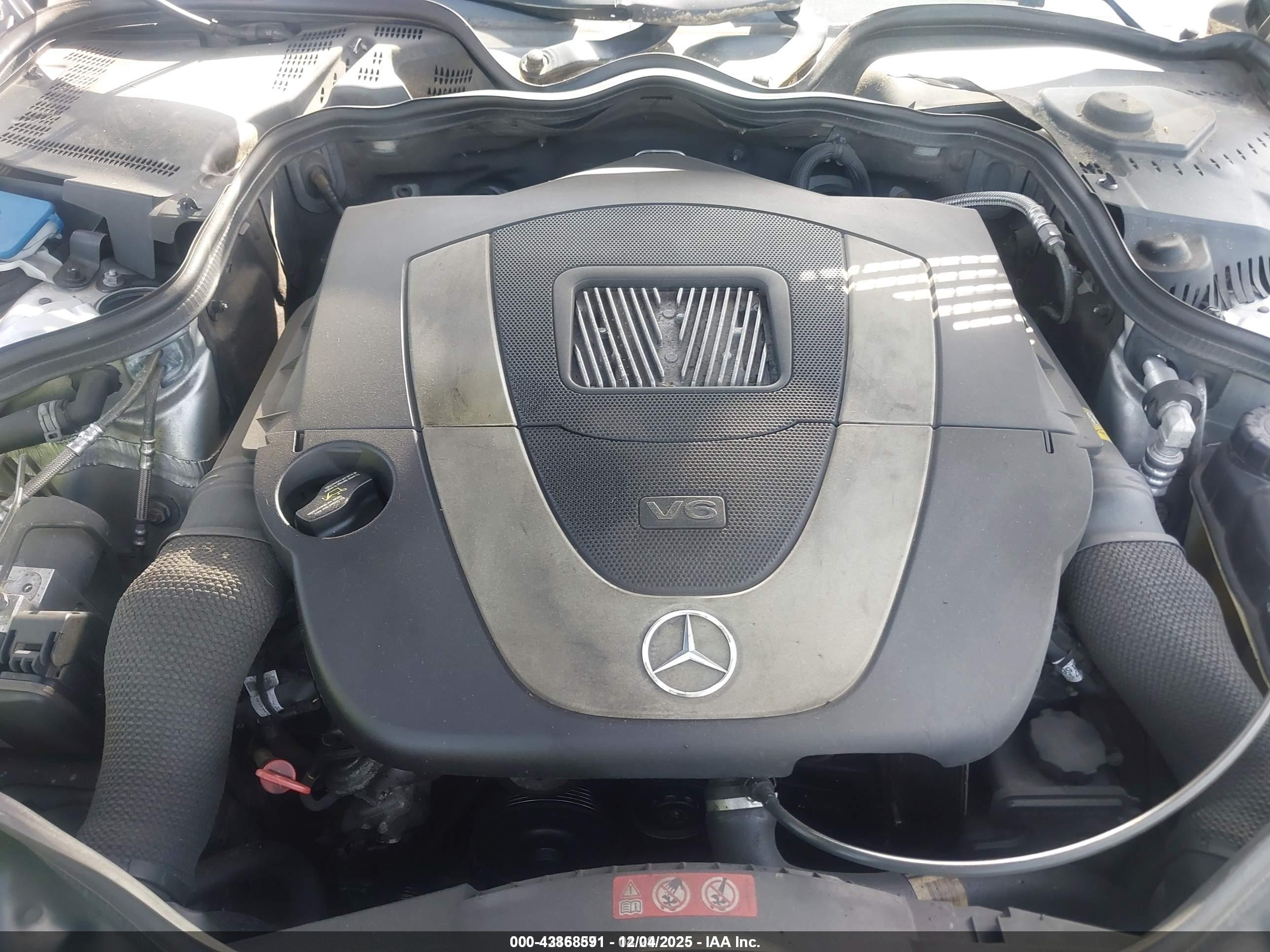 MERCEDES-BENZ E image 10