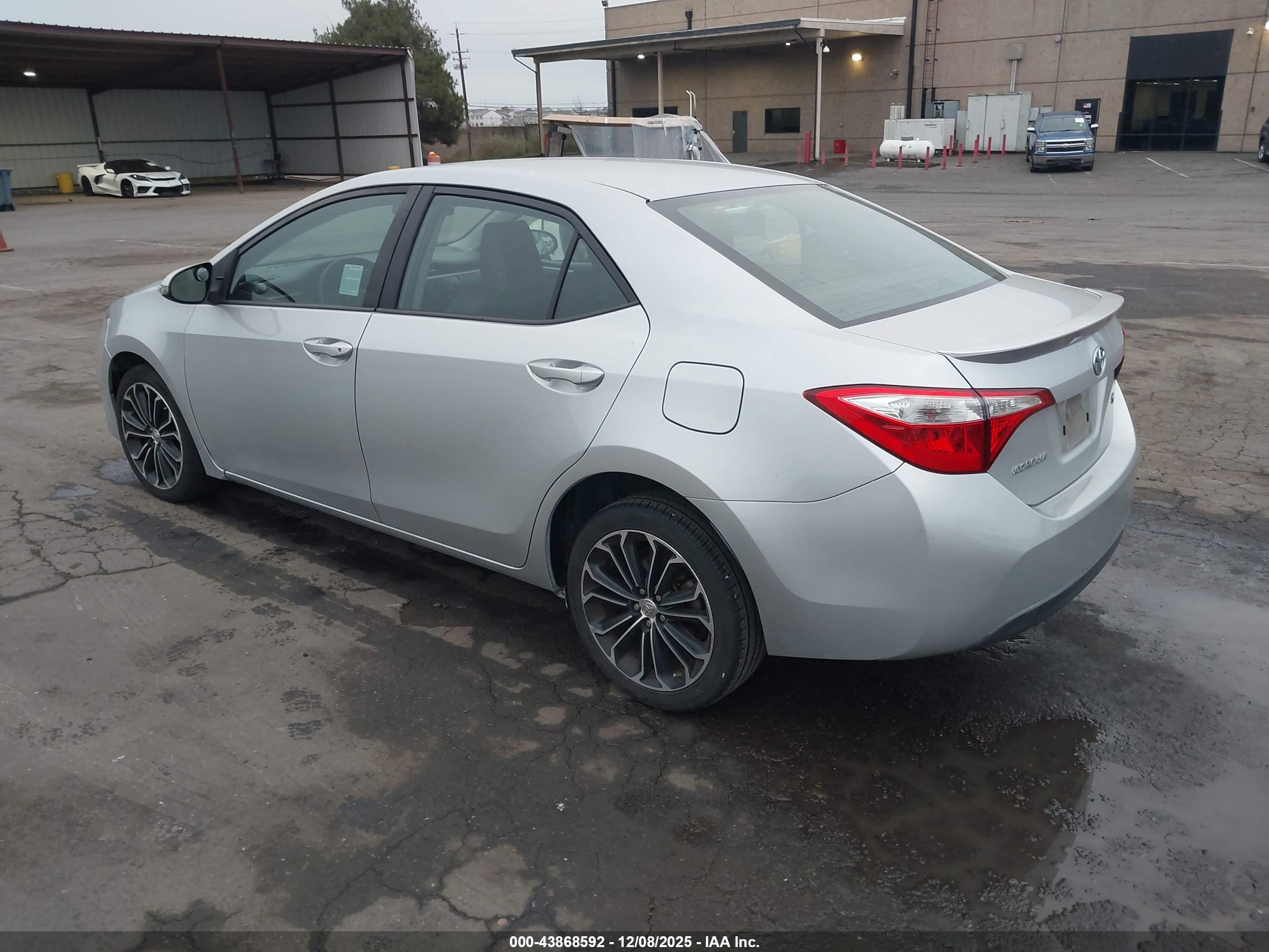 TOYOTA COROLLA image 3