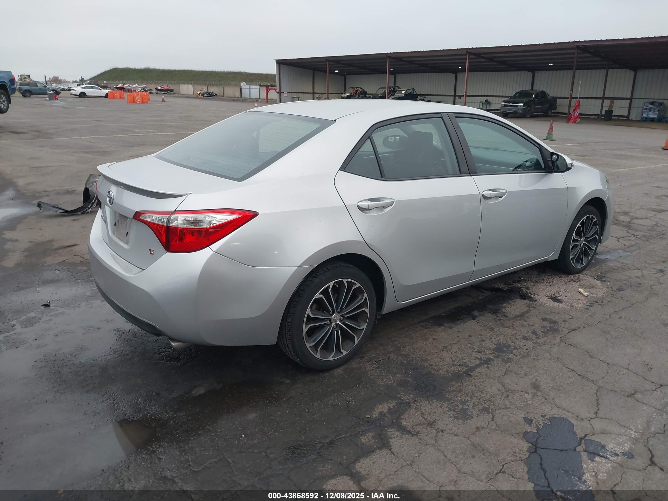 TOYOTA COROLLA image 4