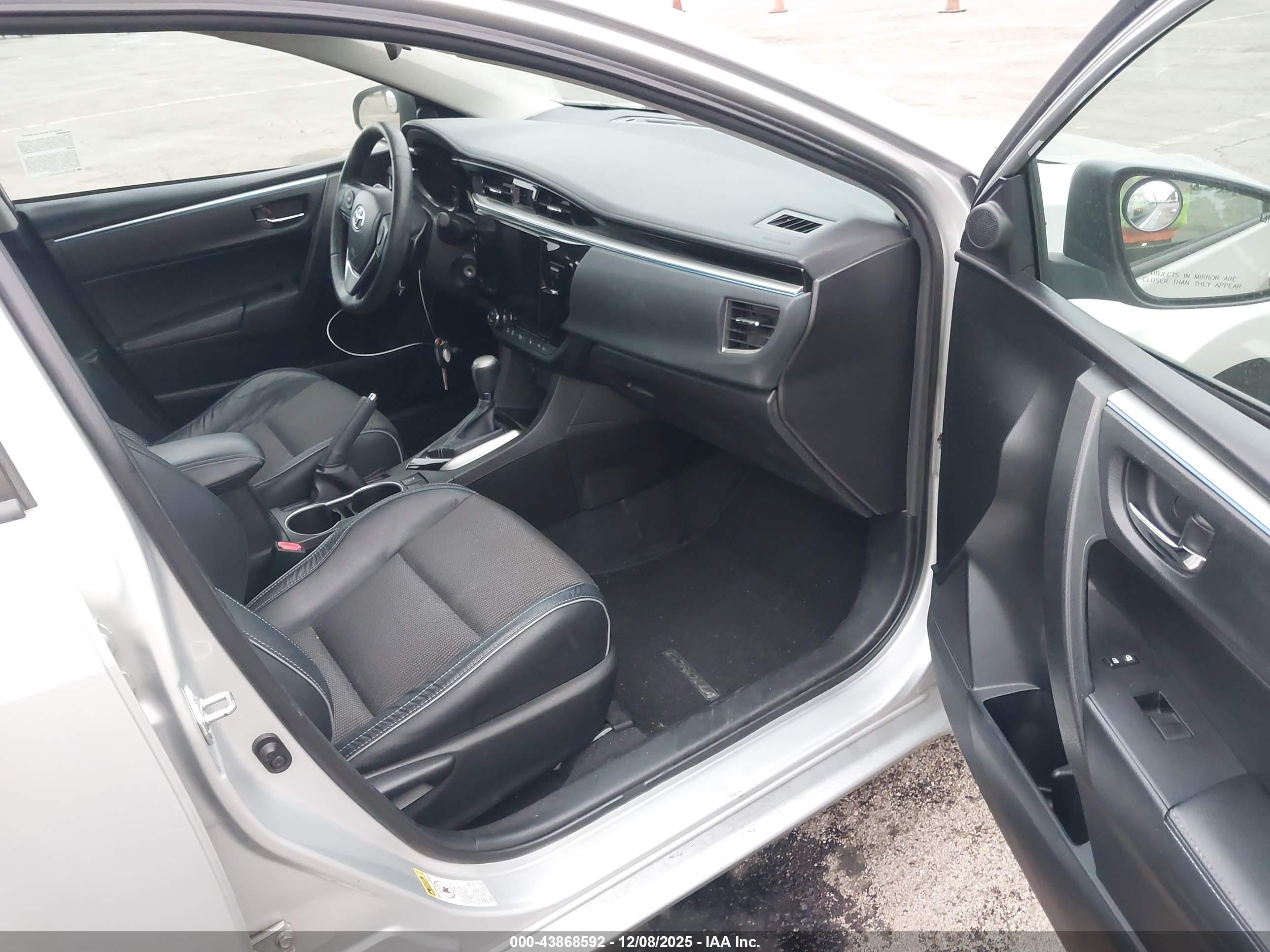 TOYOTA COROLLA image 5