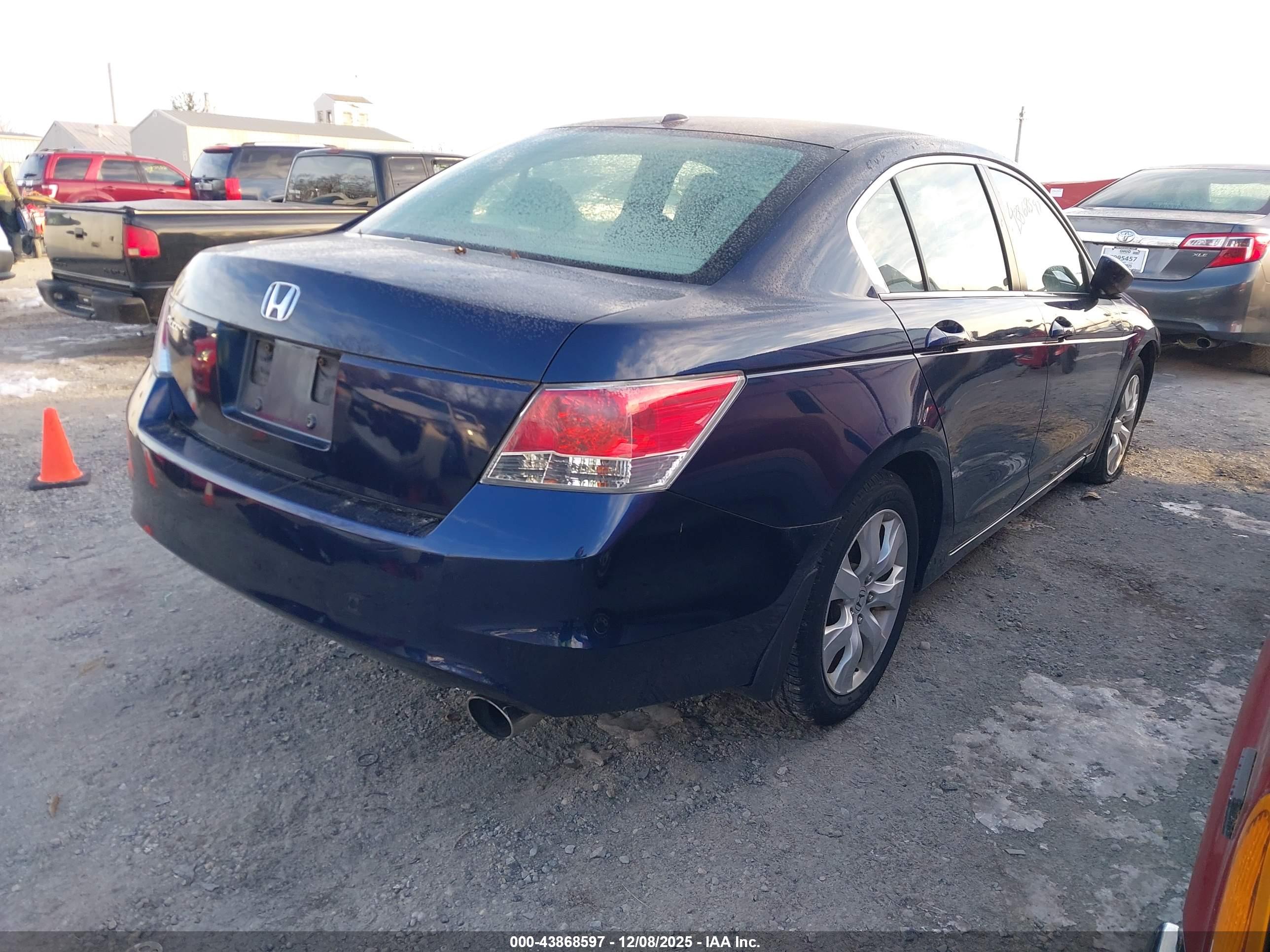HONDA ACCORD image 4