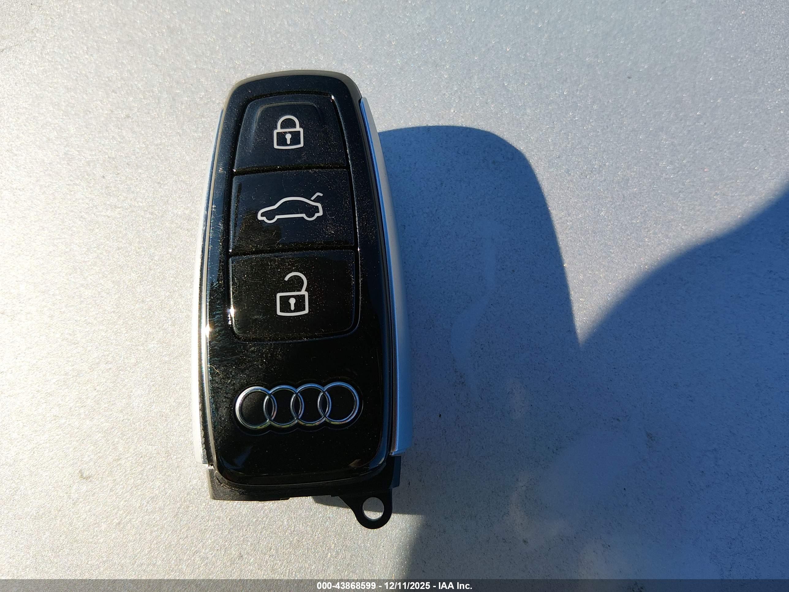 AUDI A6 image 11