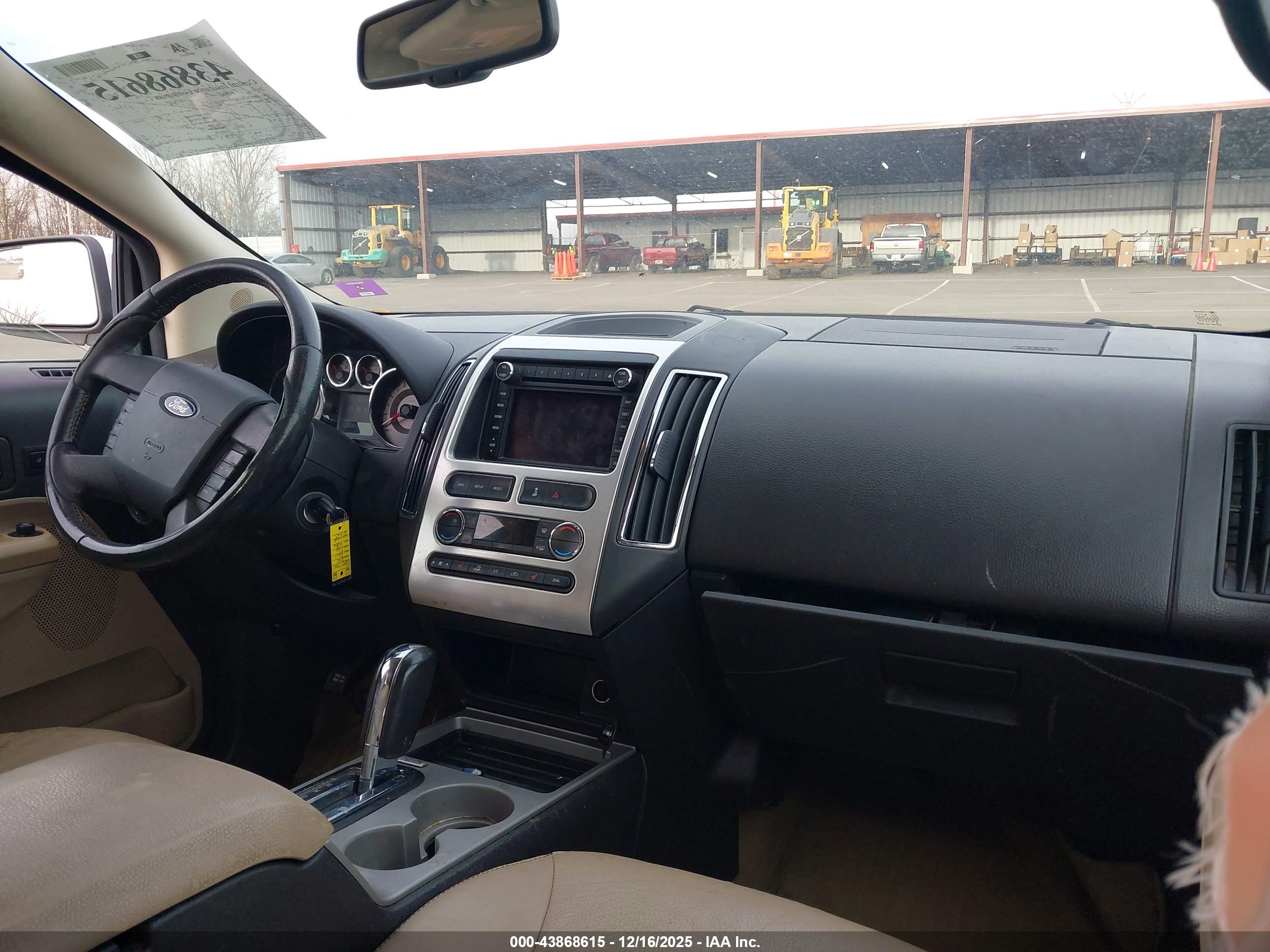 FORD EDGE image 5