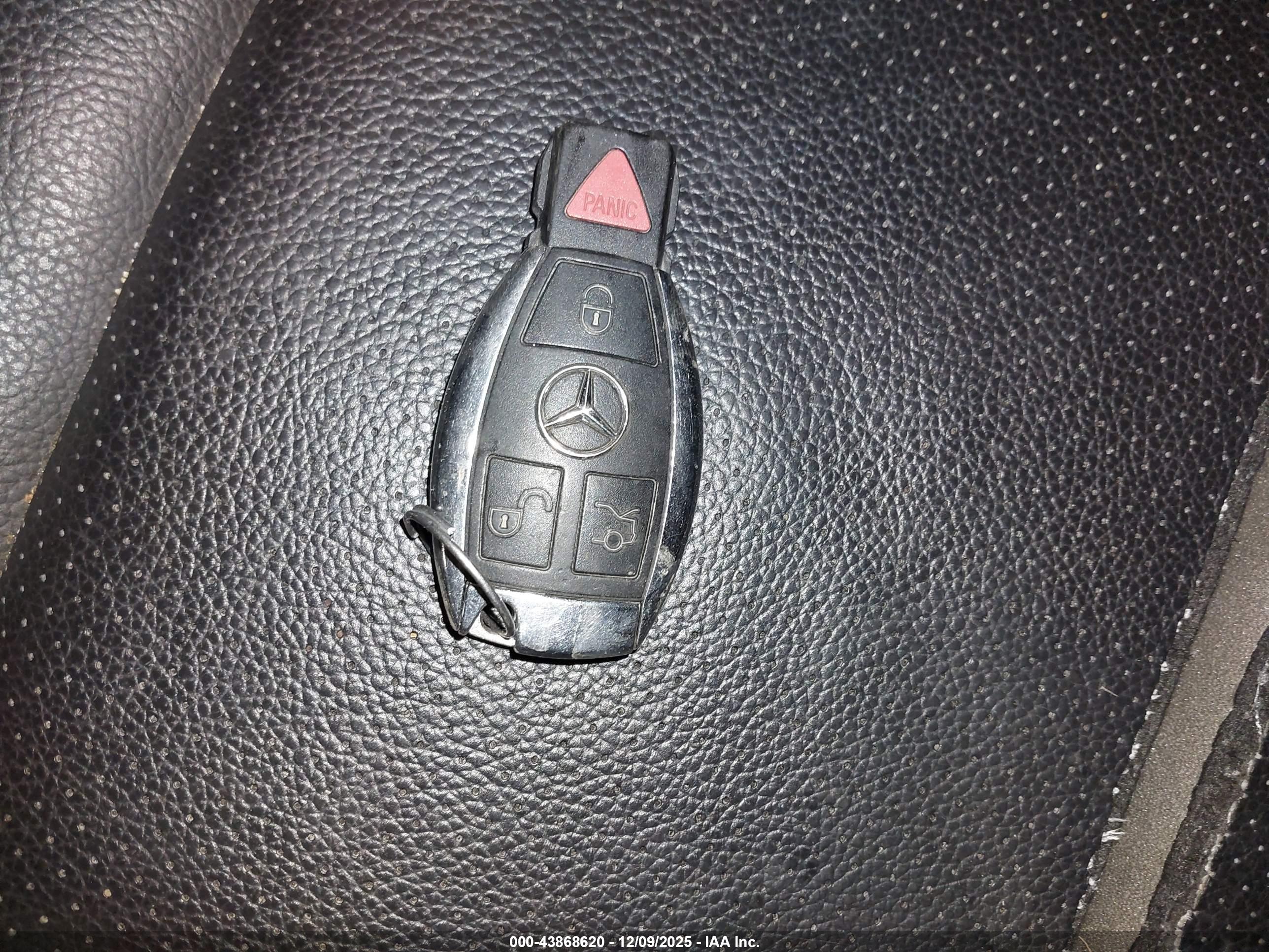 MERCEDES-BENZ E image 11