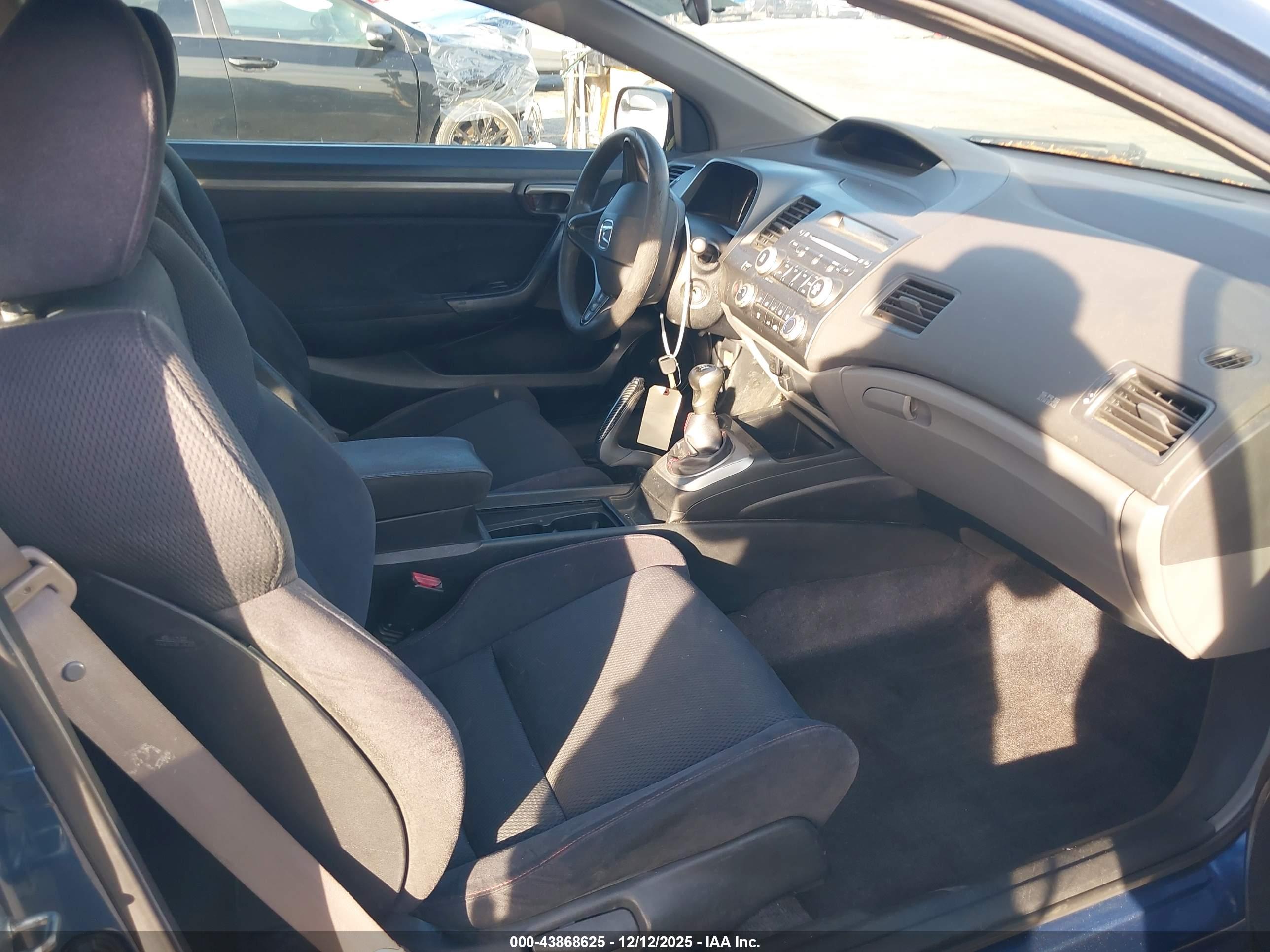 HONDA CIVIC image 5