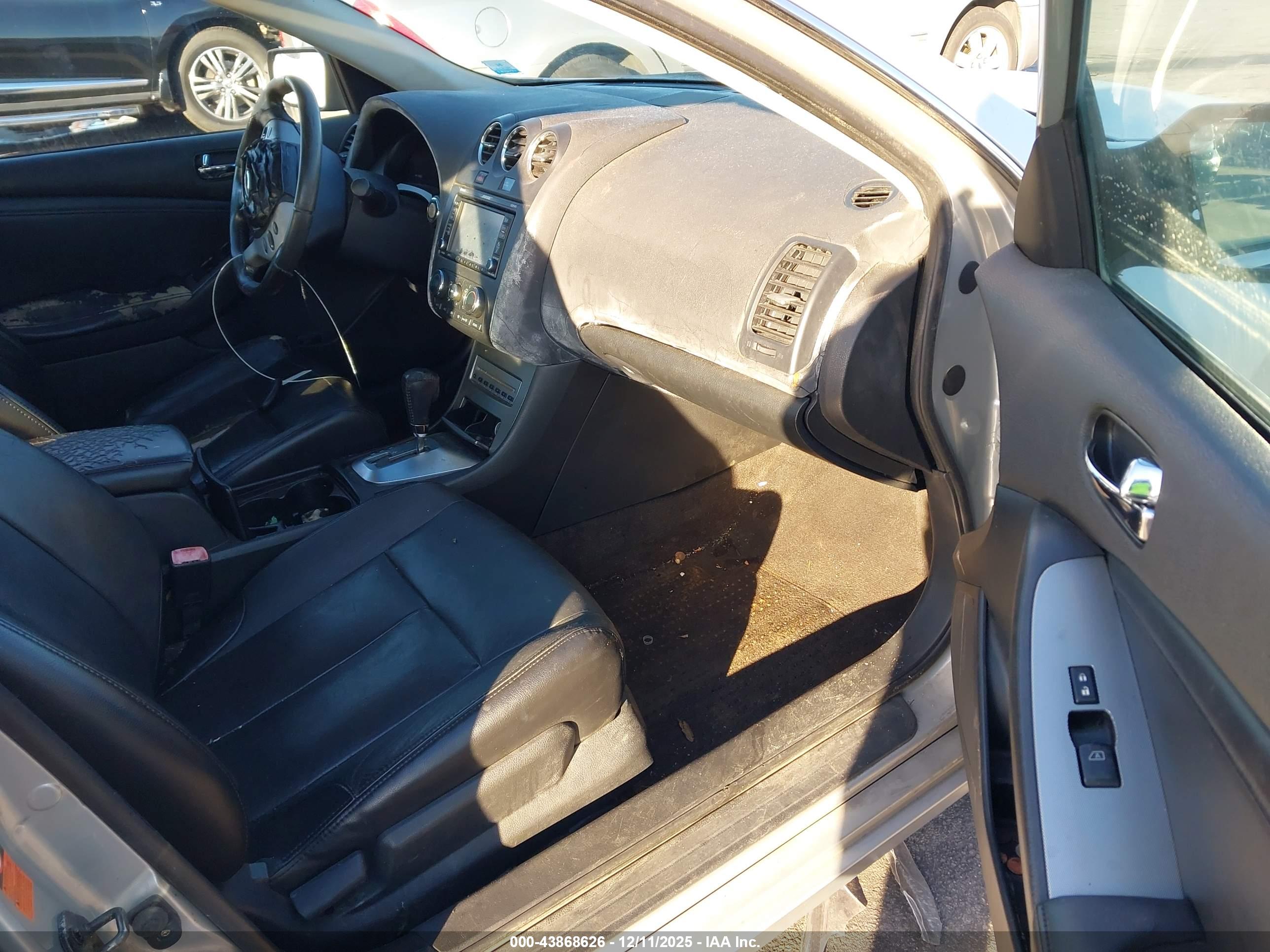 NISSAN ALTIMA image 5