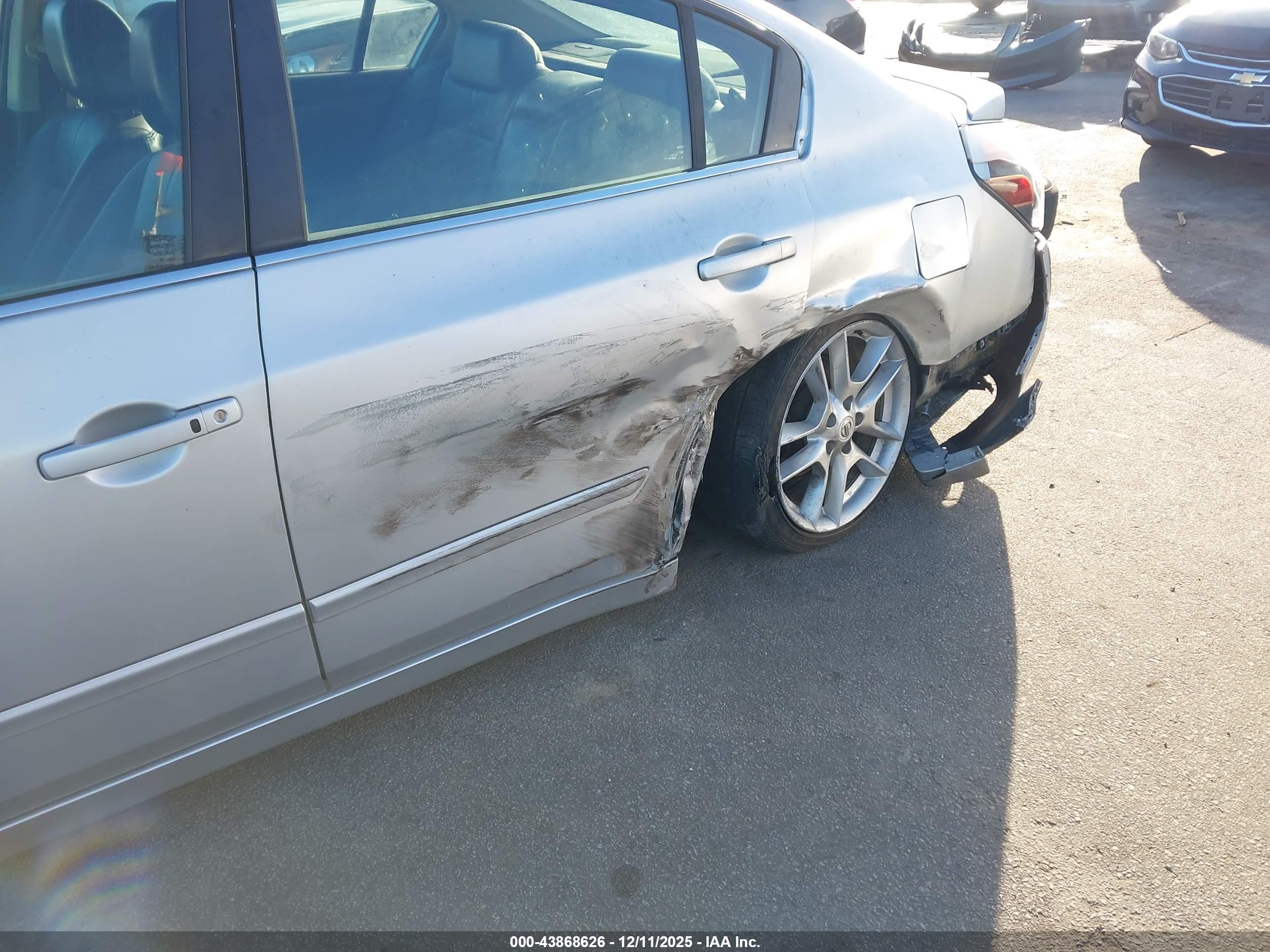 NISSAN ALTIMA image 6