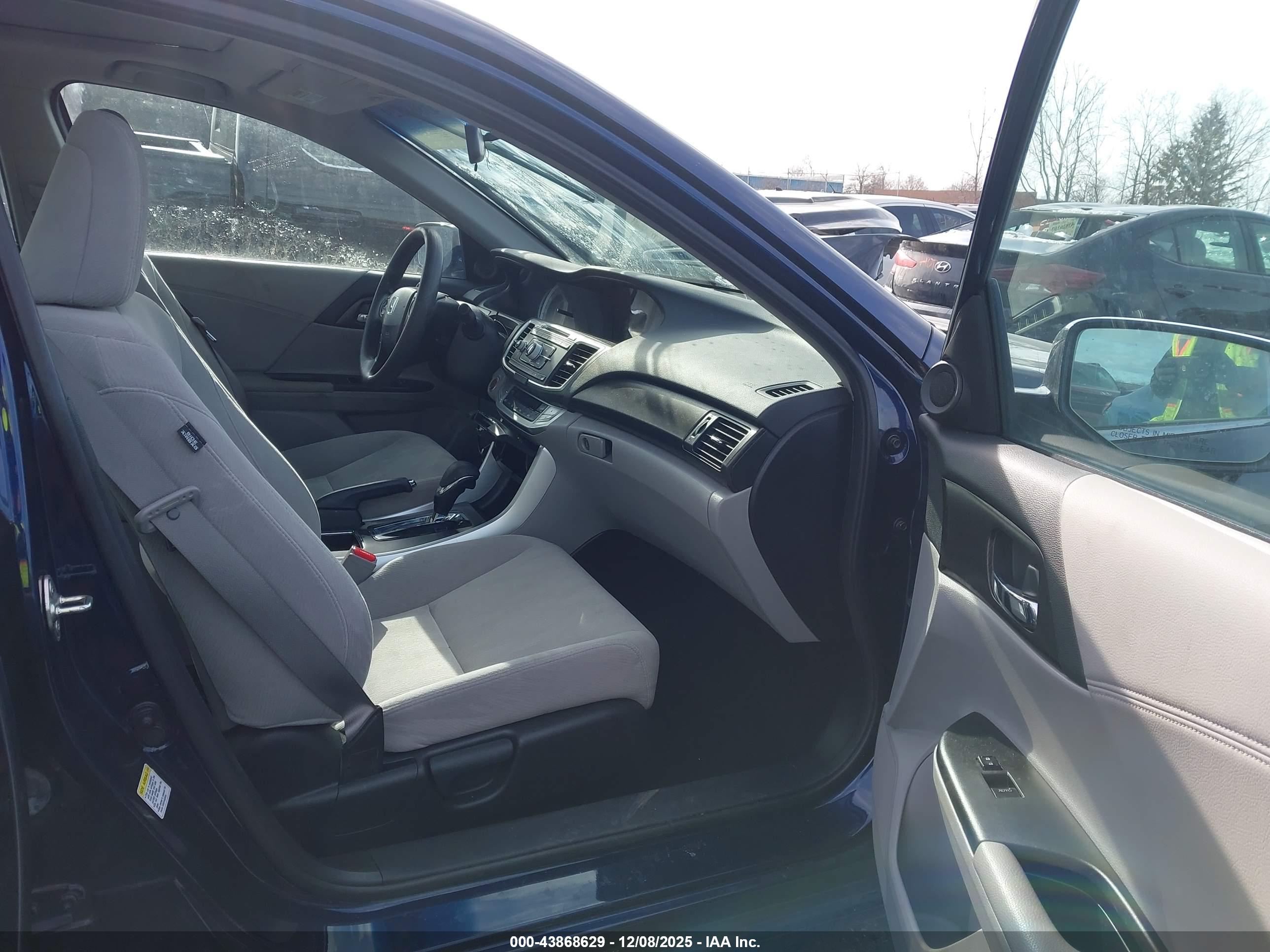 HONDA ACCORD image 5