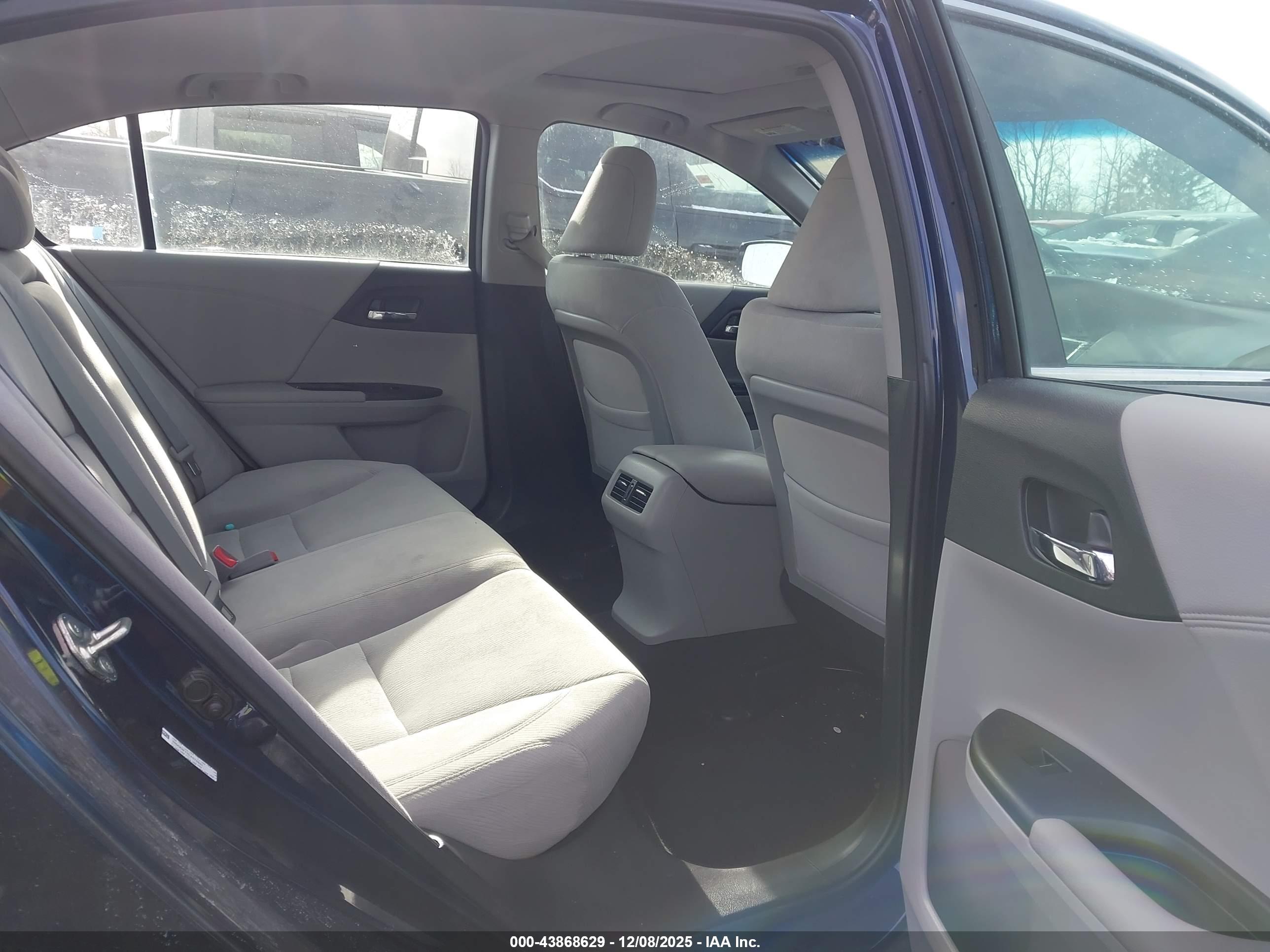 HONDA ACCORD image 8