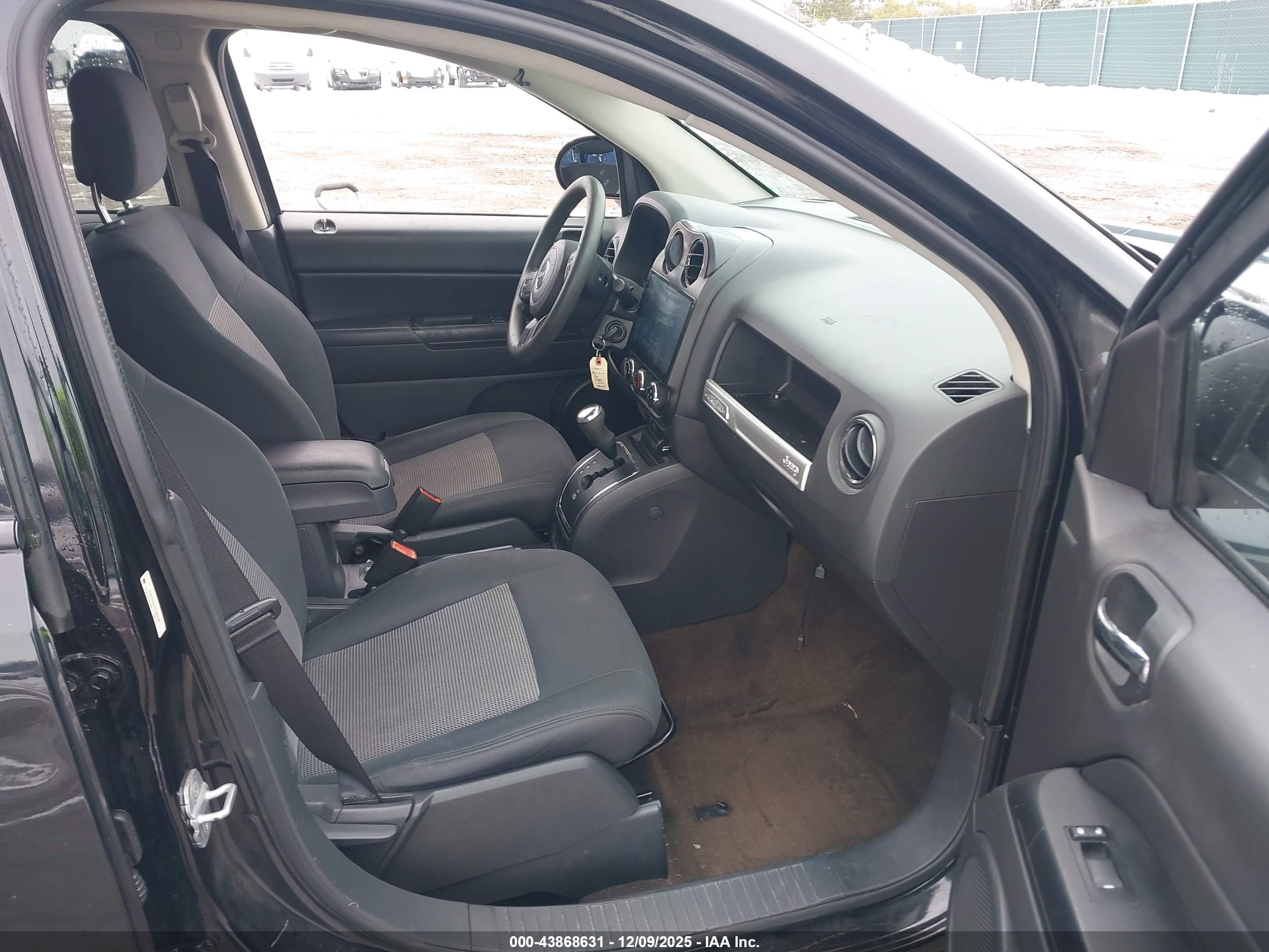 JEEP COMPASS image 5