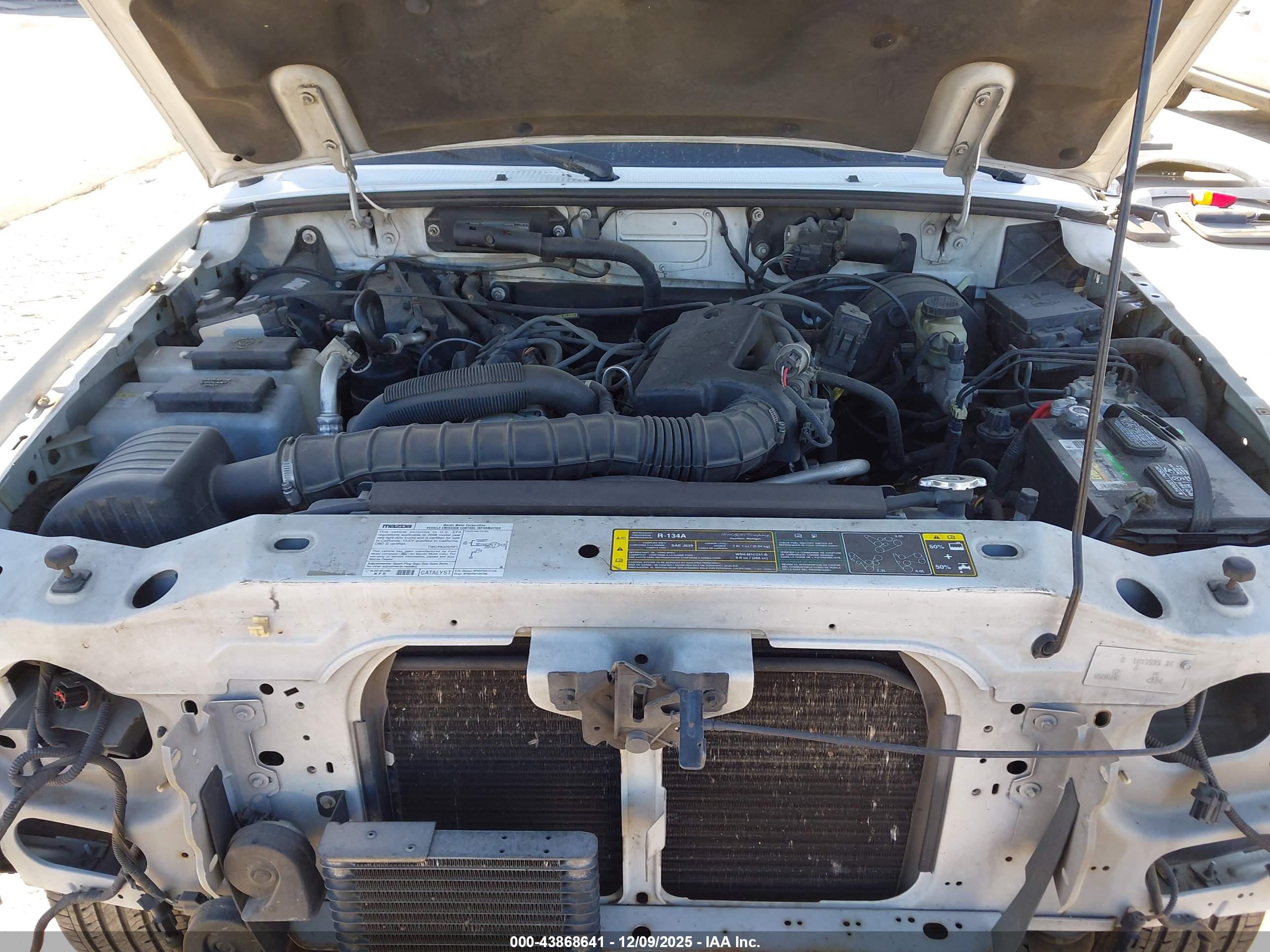 MAZDA B3000 image 10