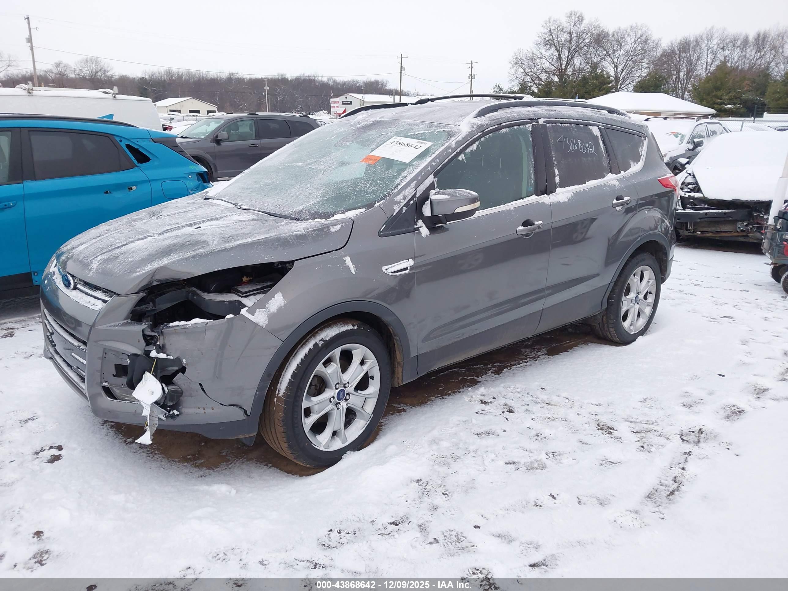 FORD ESCAPE image 2