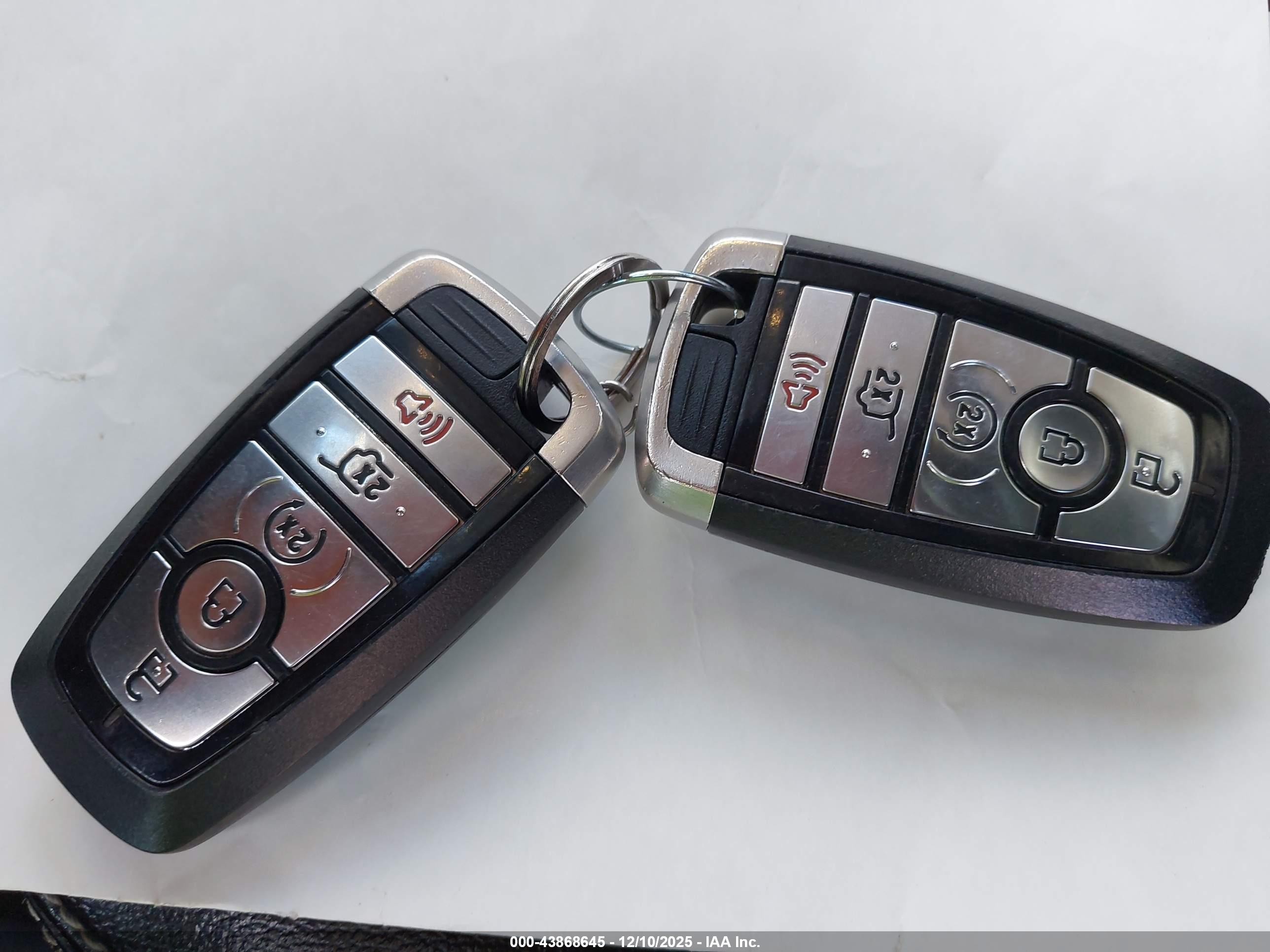 FORD ESCAPE image 11