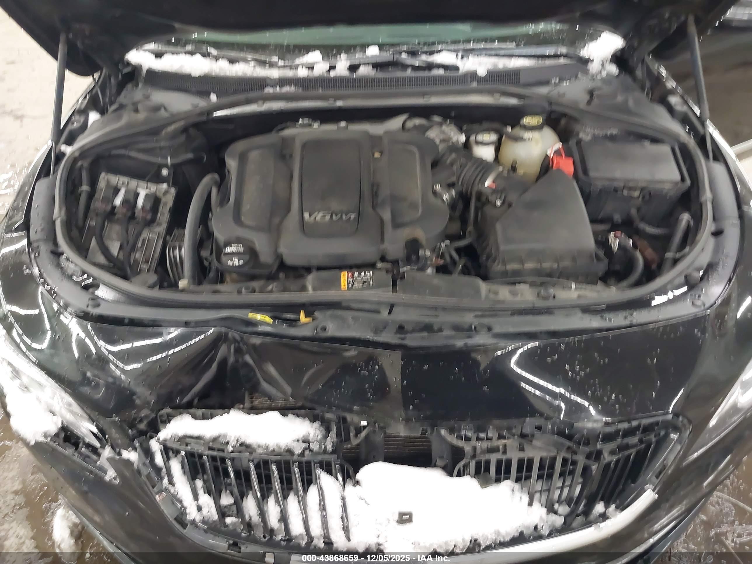 BUICK LACROSSE image 10