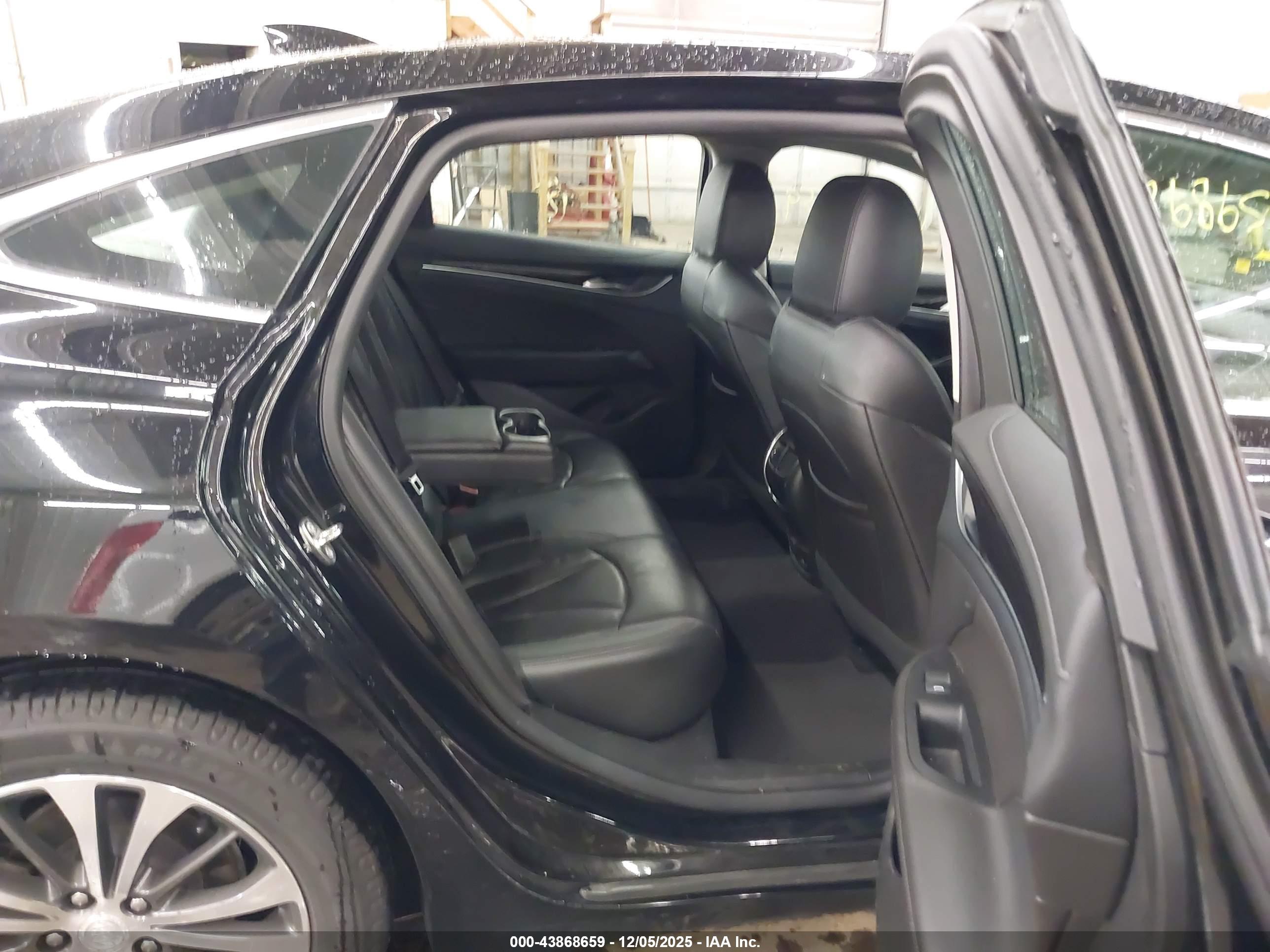 BUICK LACROSSE image 8
