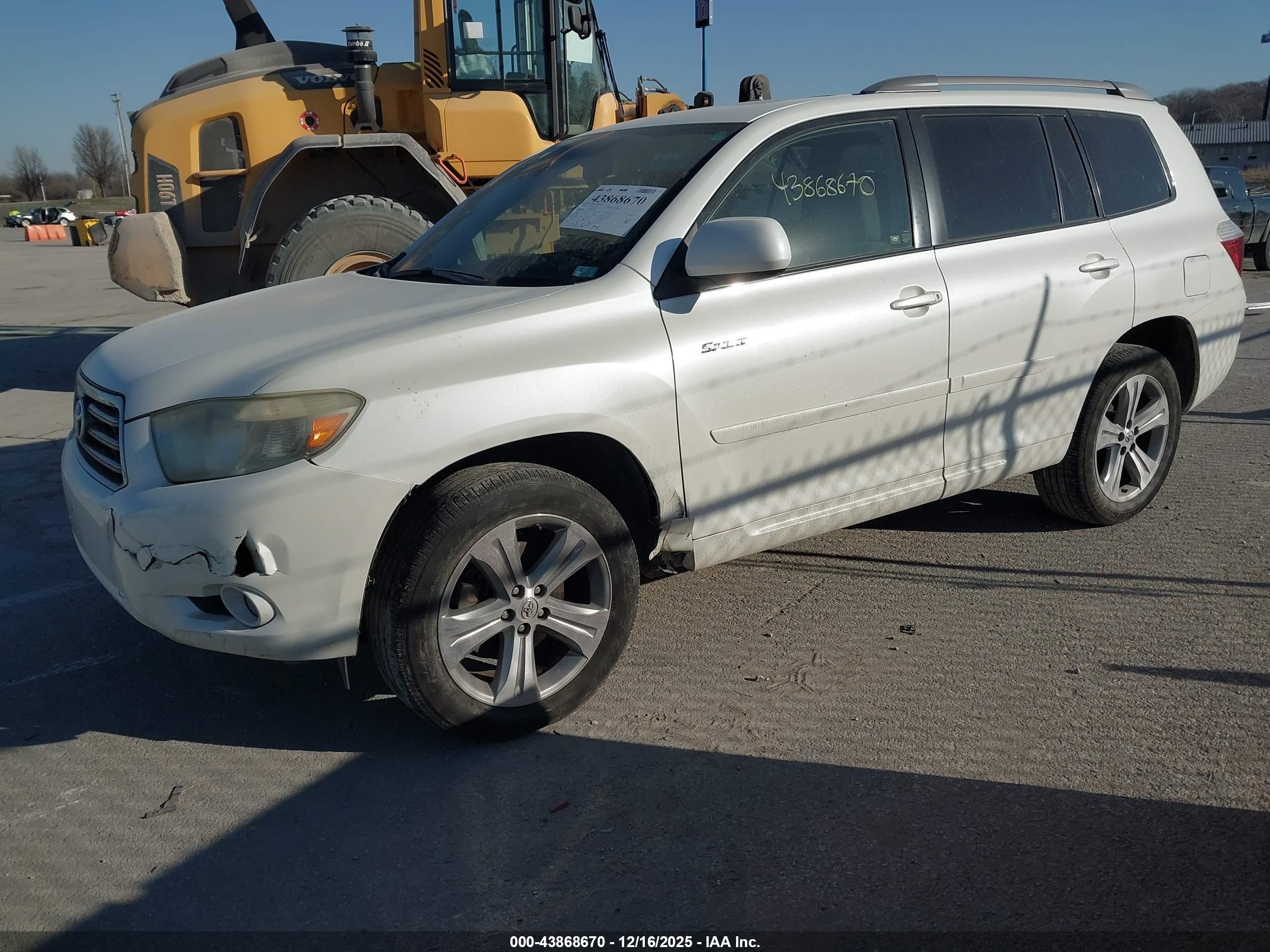 TOYOTA HIGHLANDER image 2