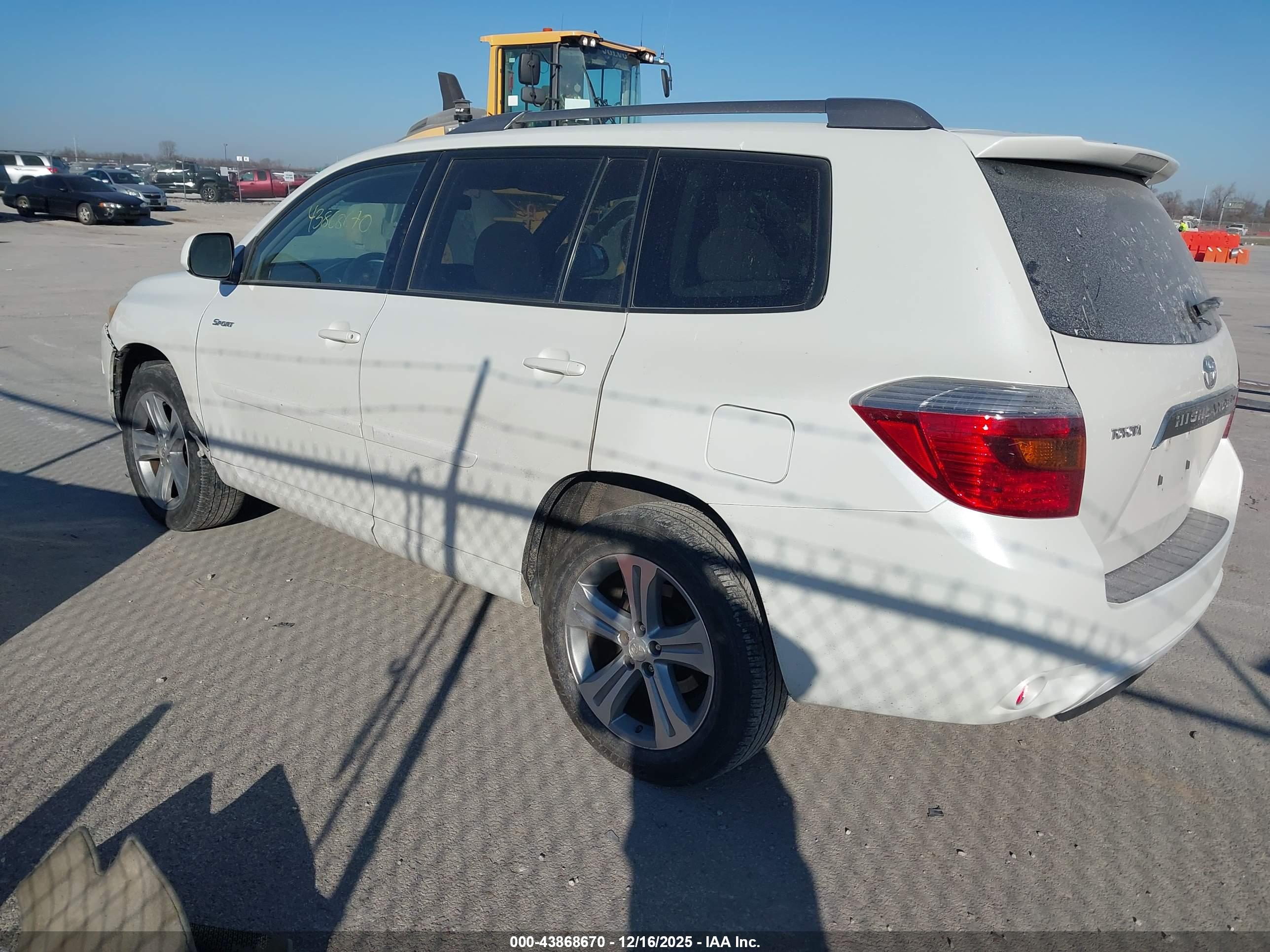TOYOTA HIGHLANDER image 3