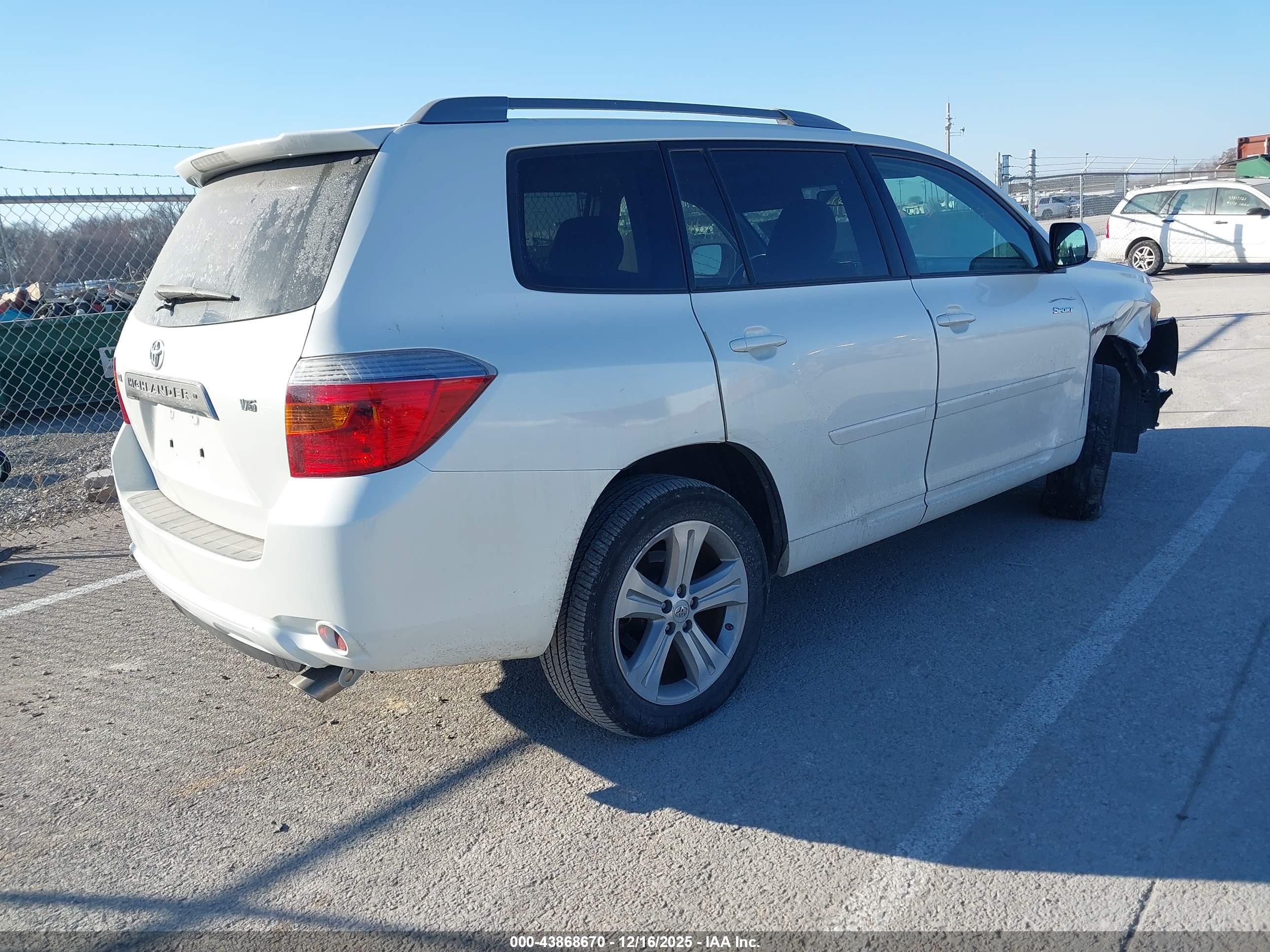 TOYOTA HIGHLANDER image 4