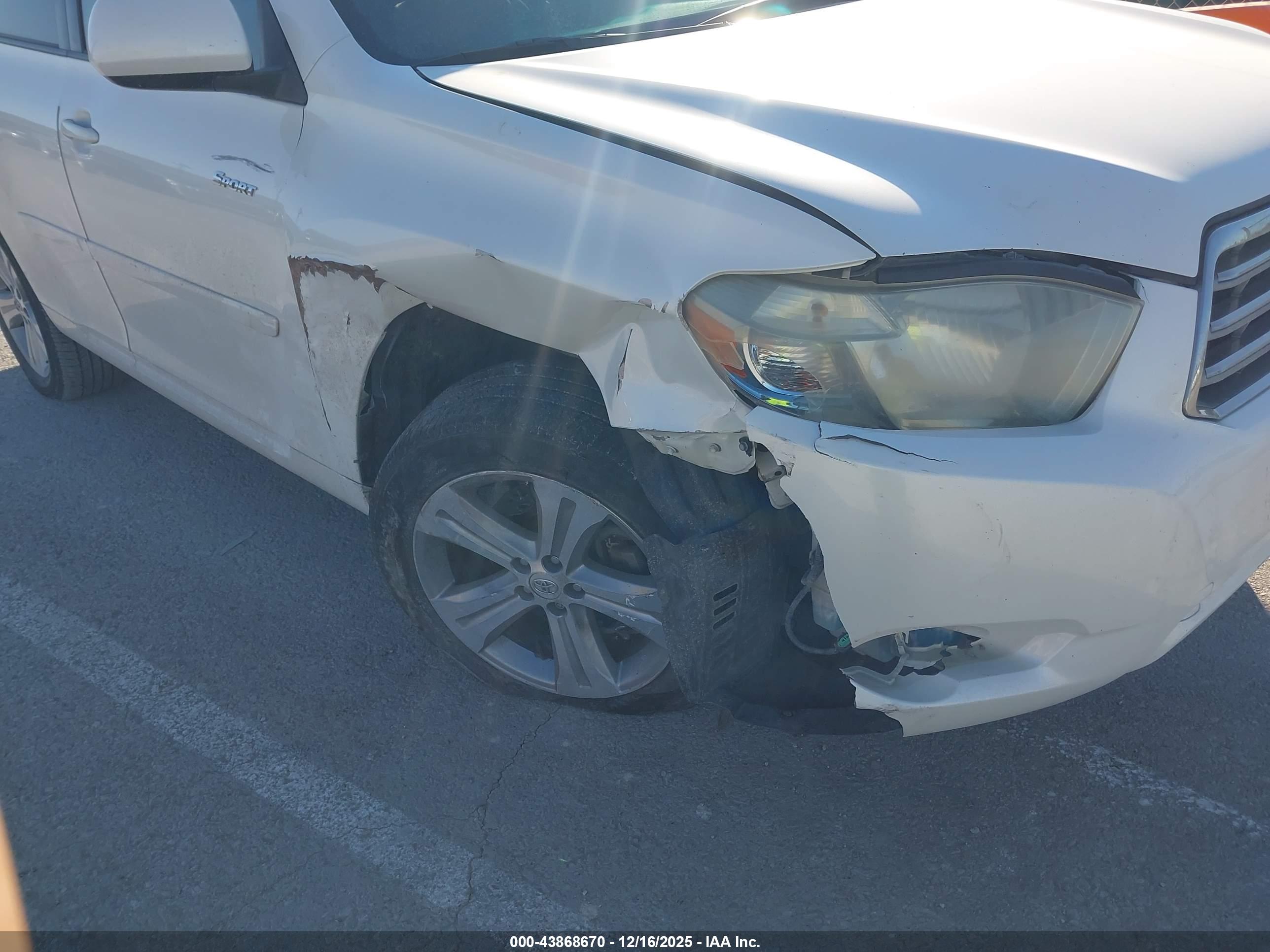 TOYOTA HIGHLANDER image 6