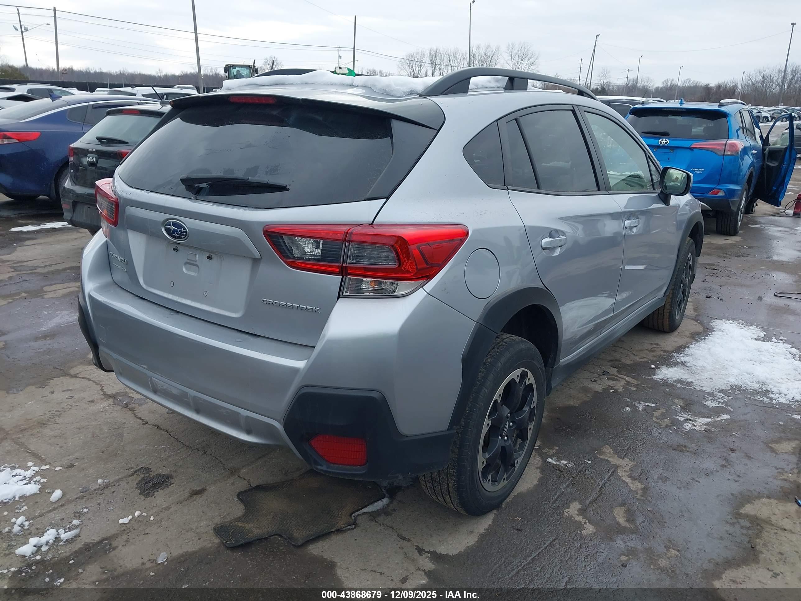 SUBARU CROSSTREK image 4