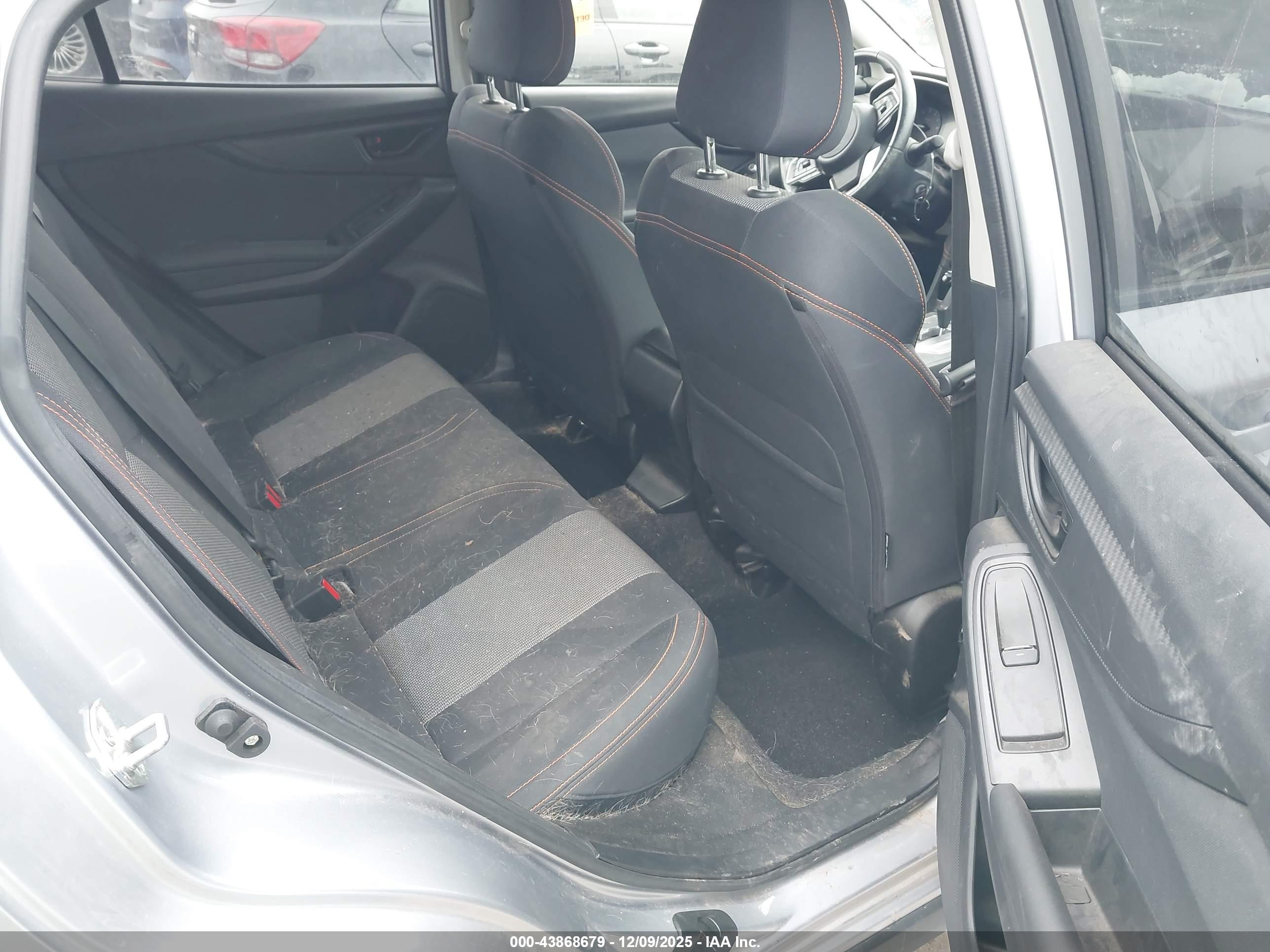 SUBARU CROSSTREK image 8