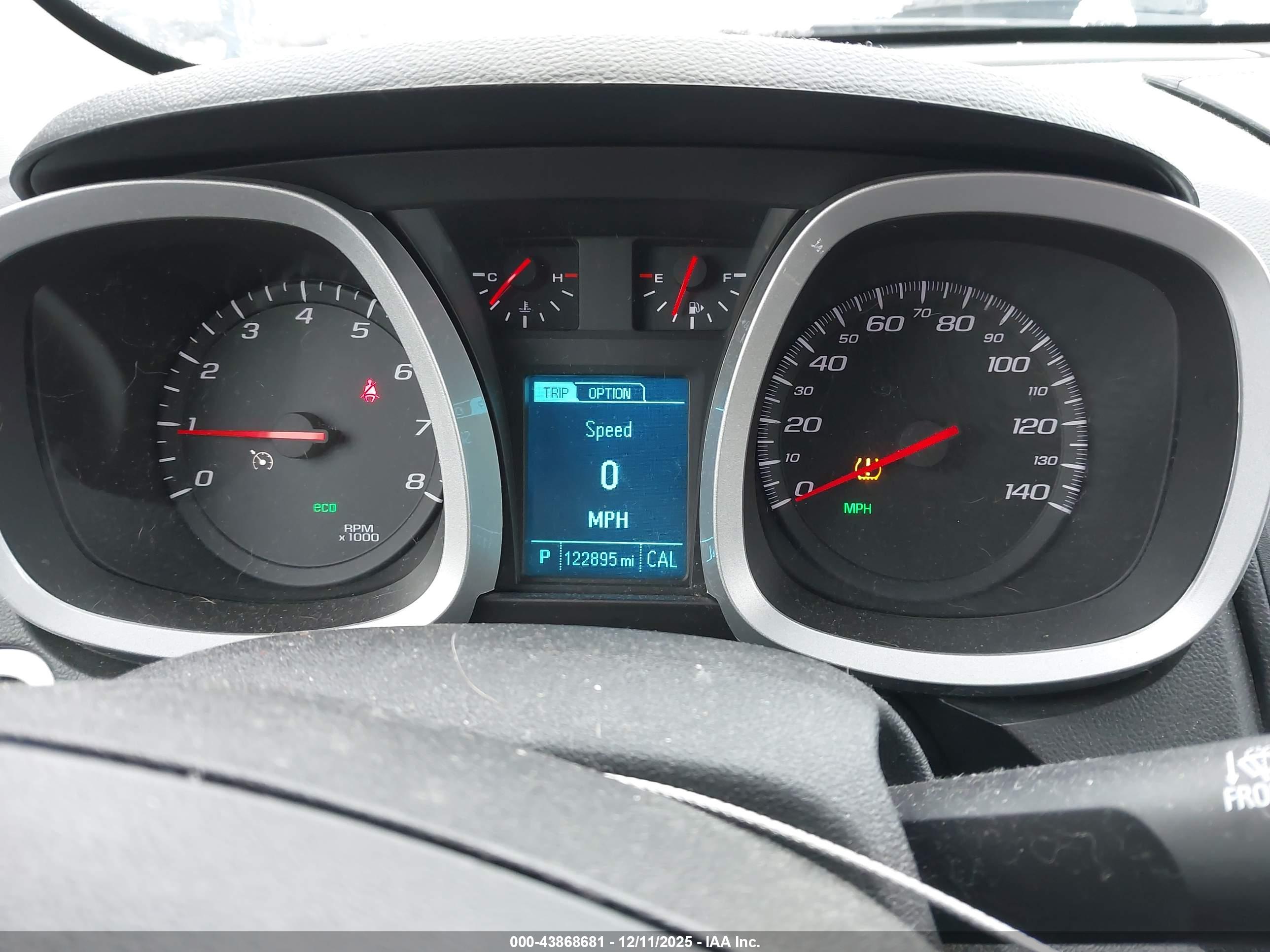 CHEVROLET EQUINOX image 7