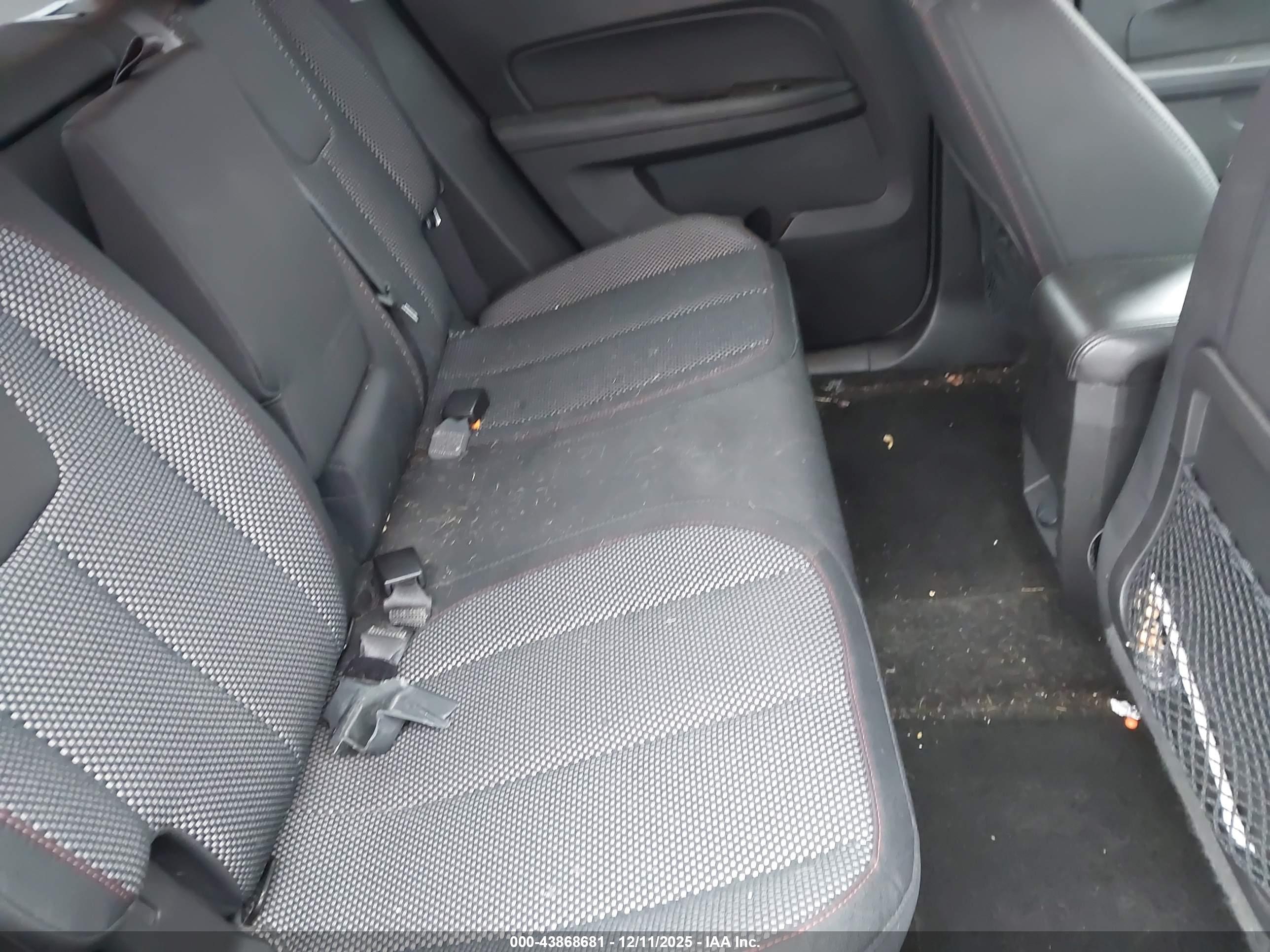 CHEVROLET EQUINOX image 8