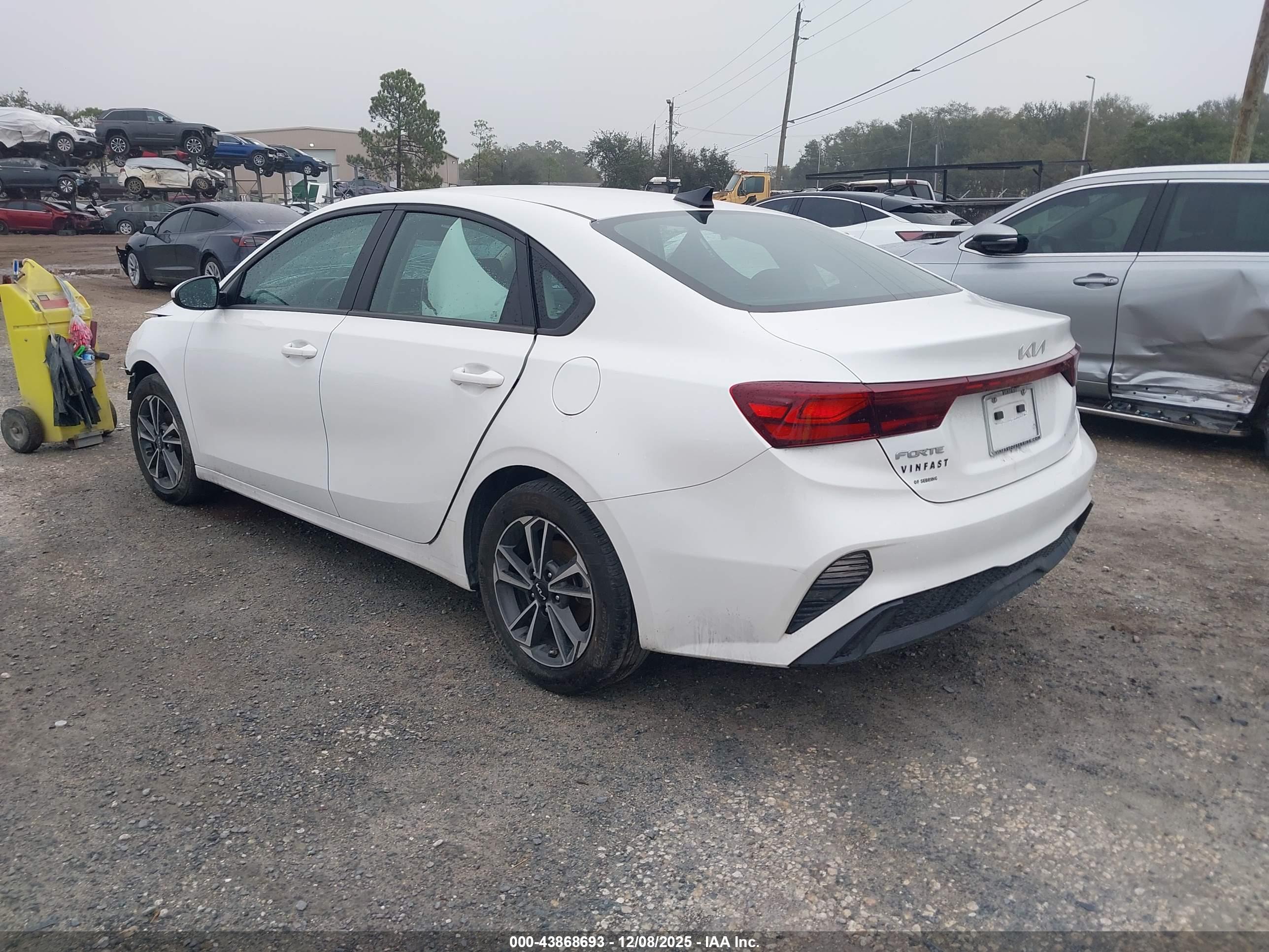 KIA FORTE image 3