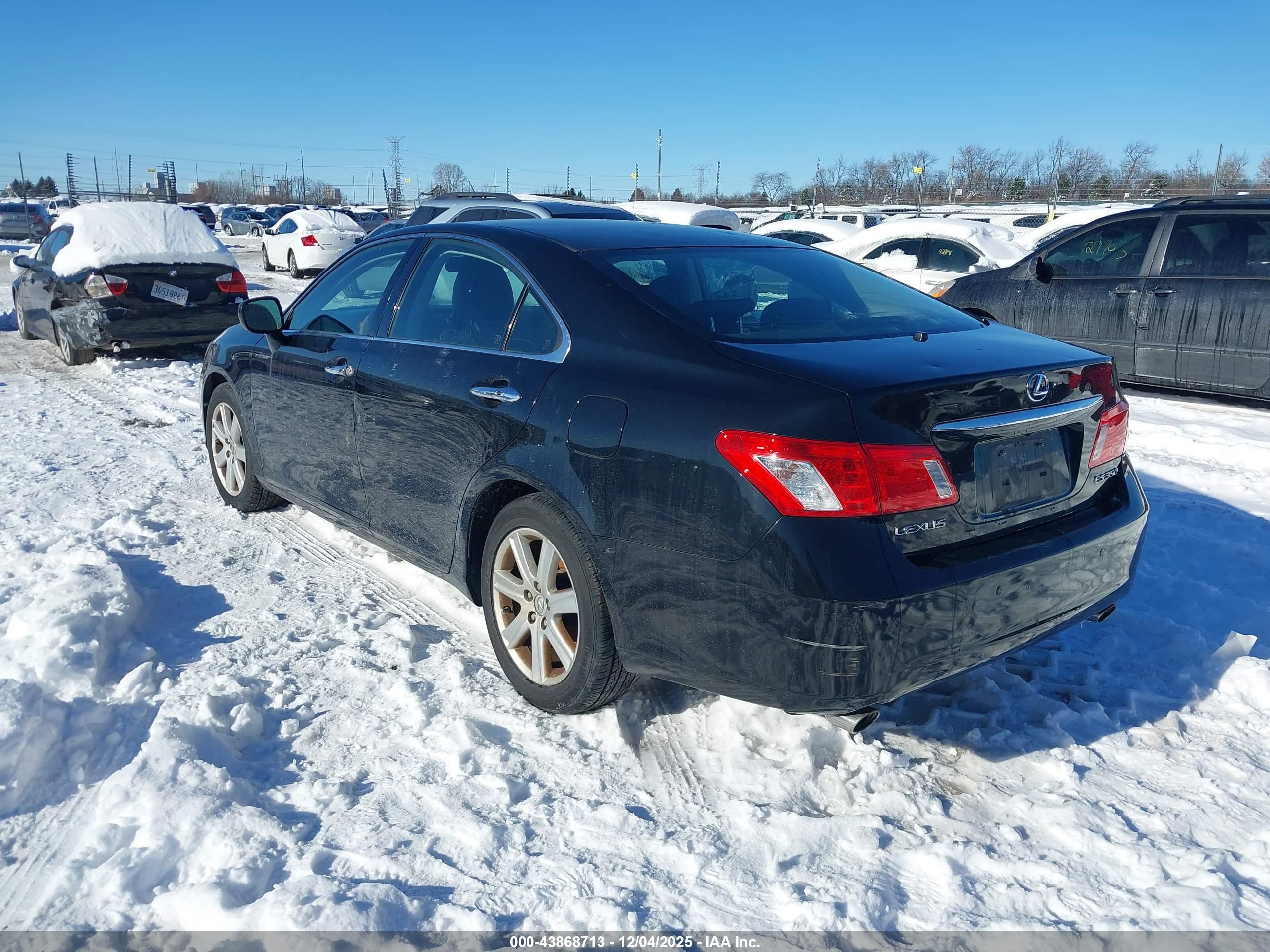LEXUS ES image 3