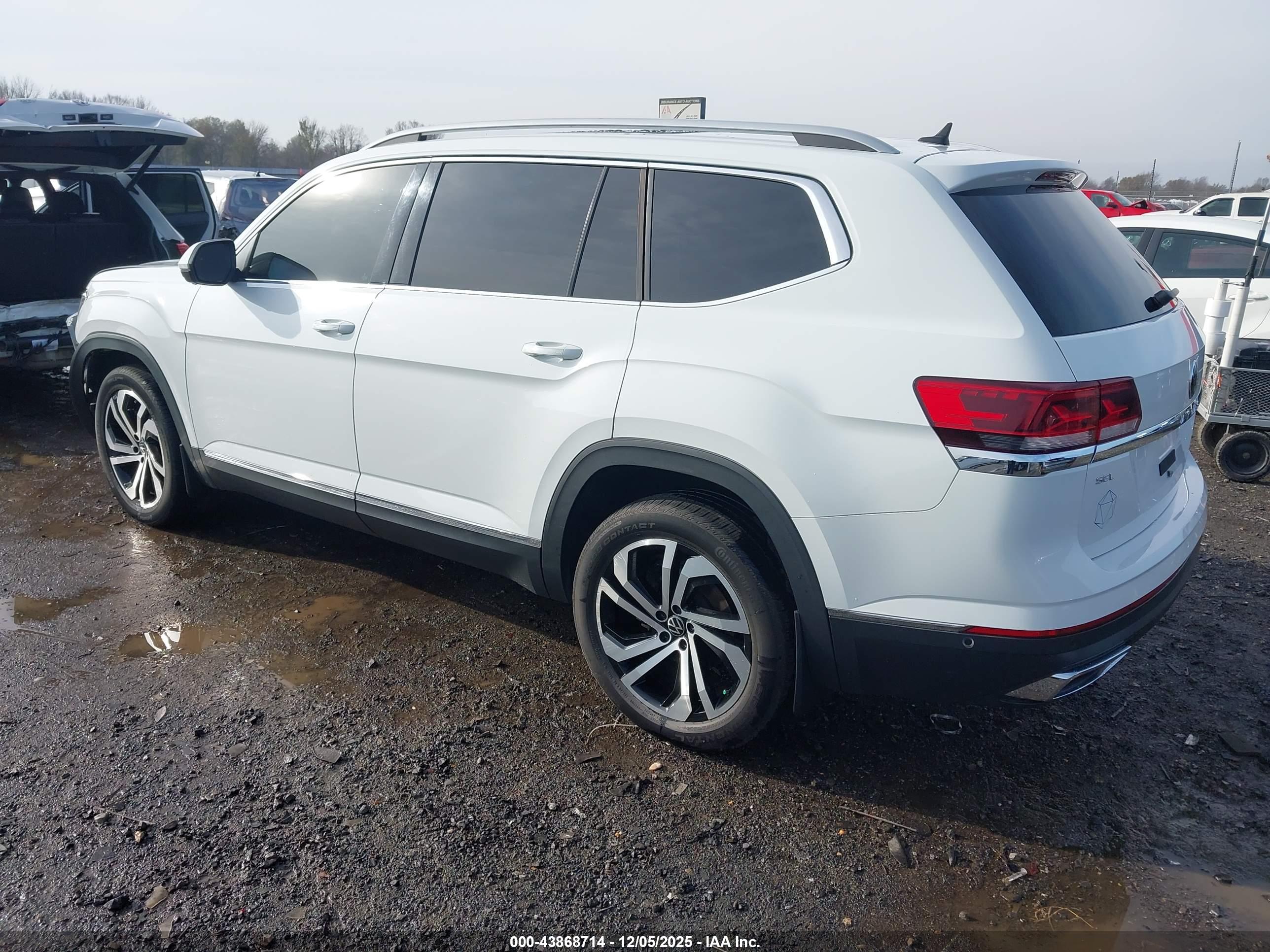 VOLKSWAGEN ATLAS image 3
