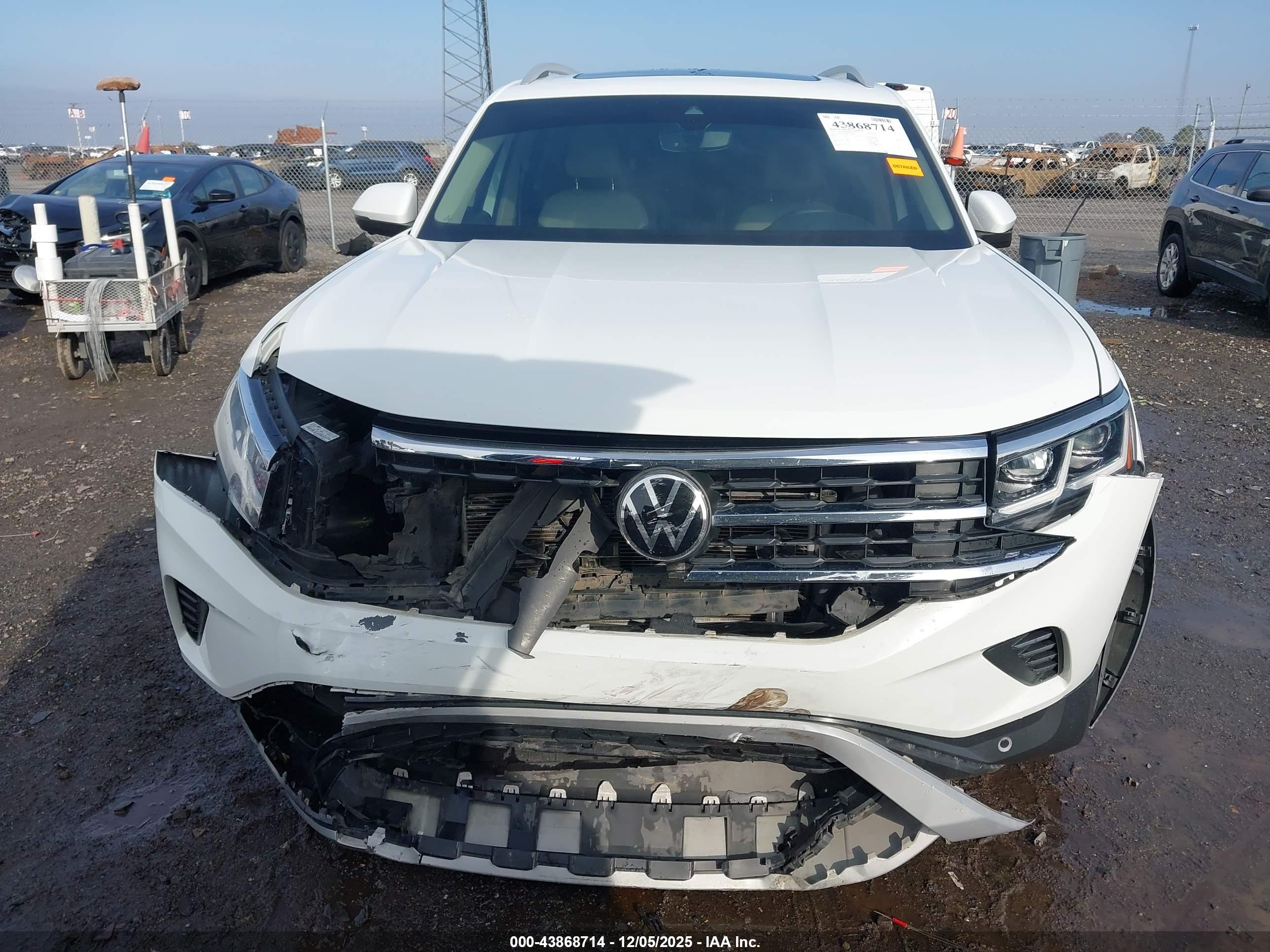 VOLKSWAGEN ATLAS image 6