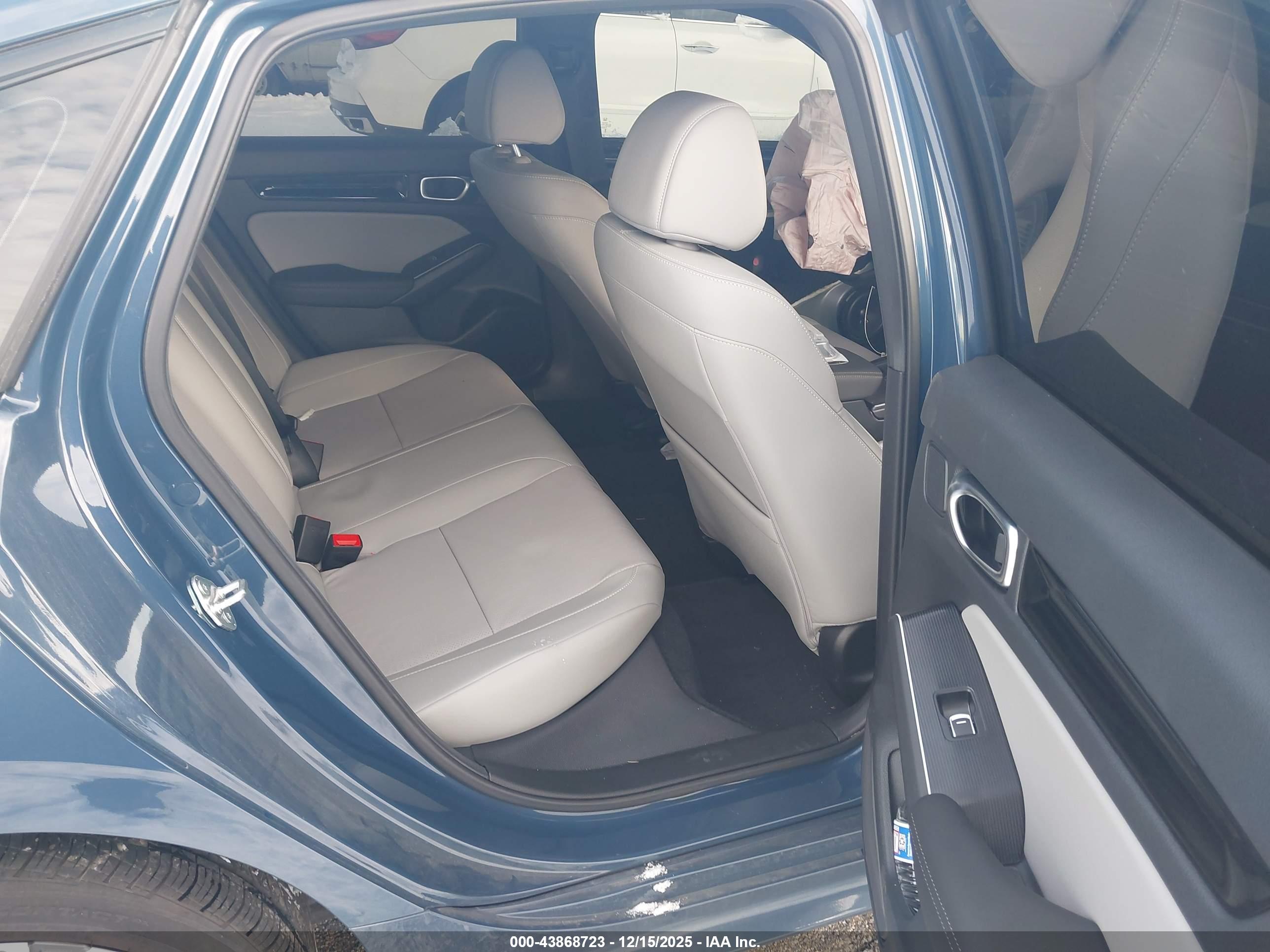 HONDA CIVIC image 8