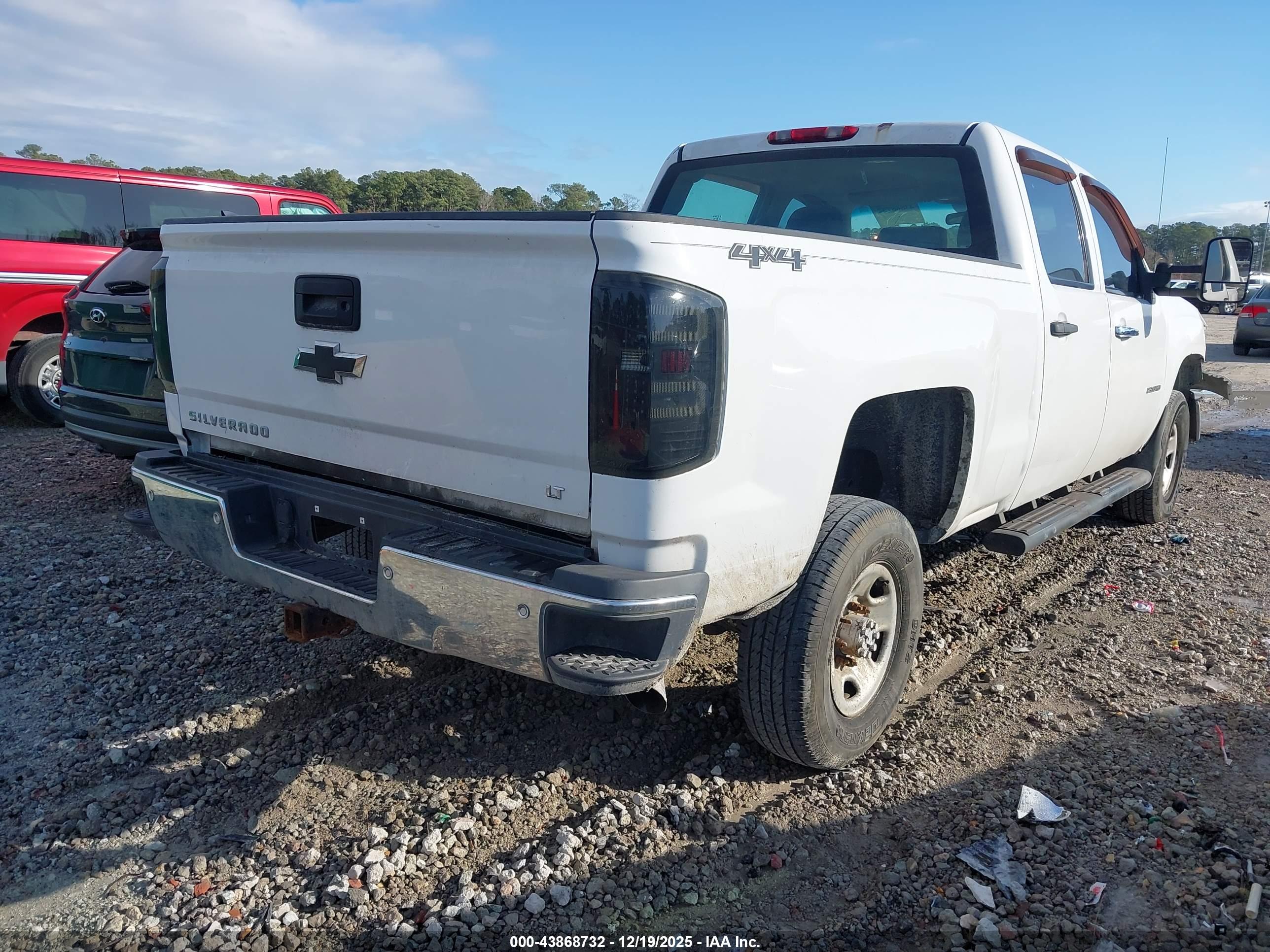 GMC SIERRA image 4