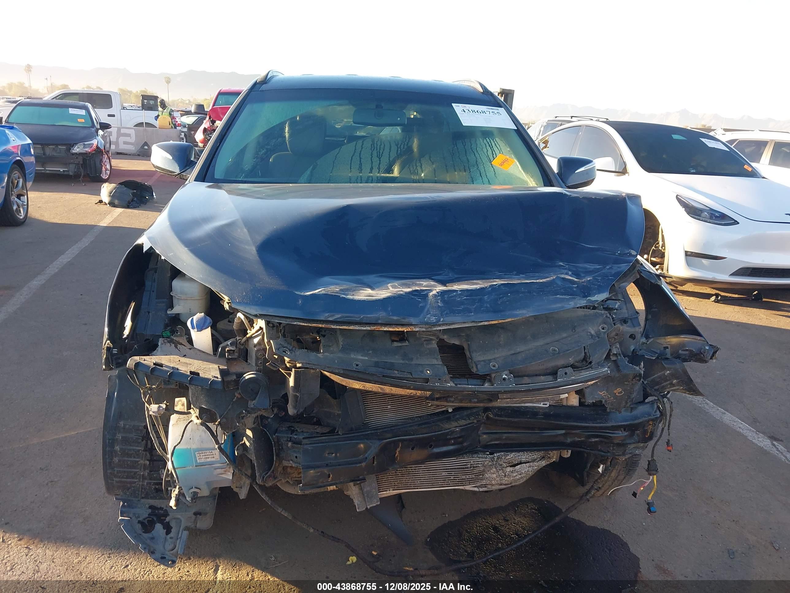 HYUNDAI SANTA image 6