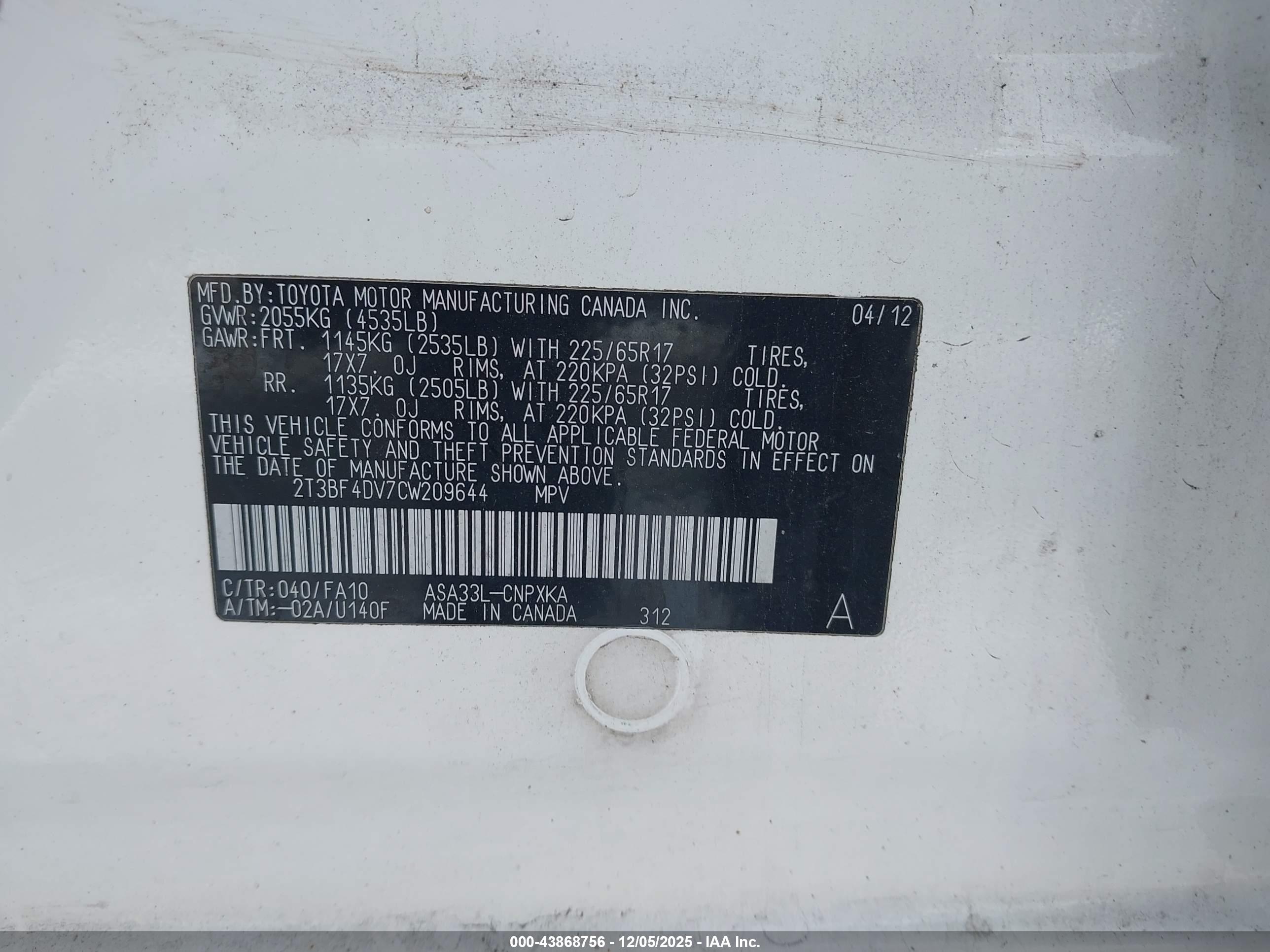 TOYOTA RAV4 image 9