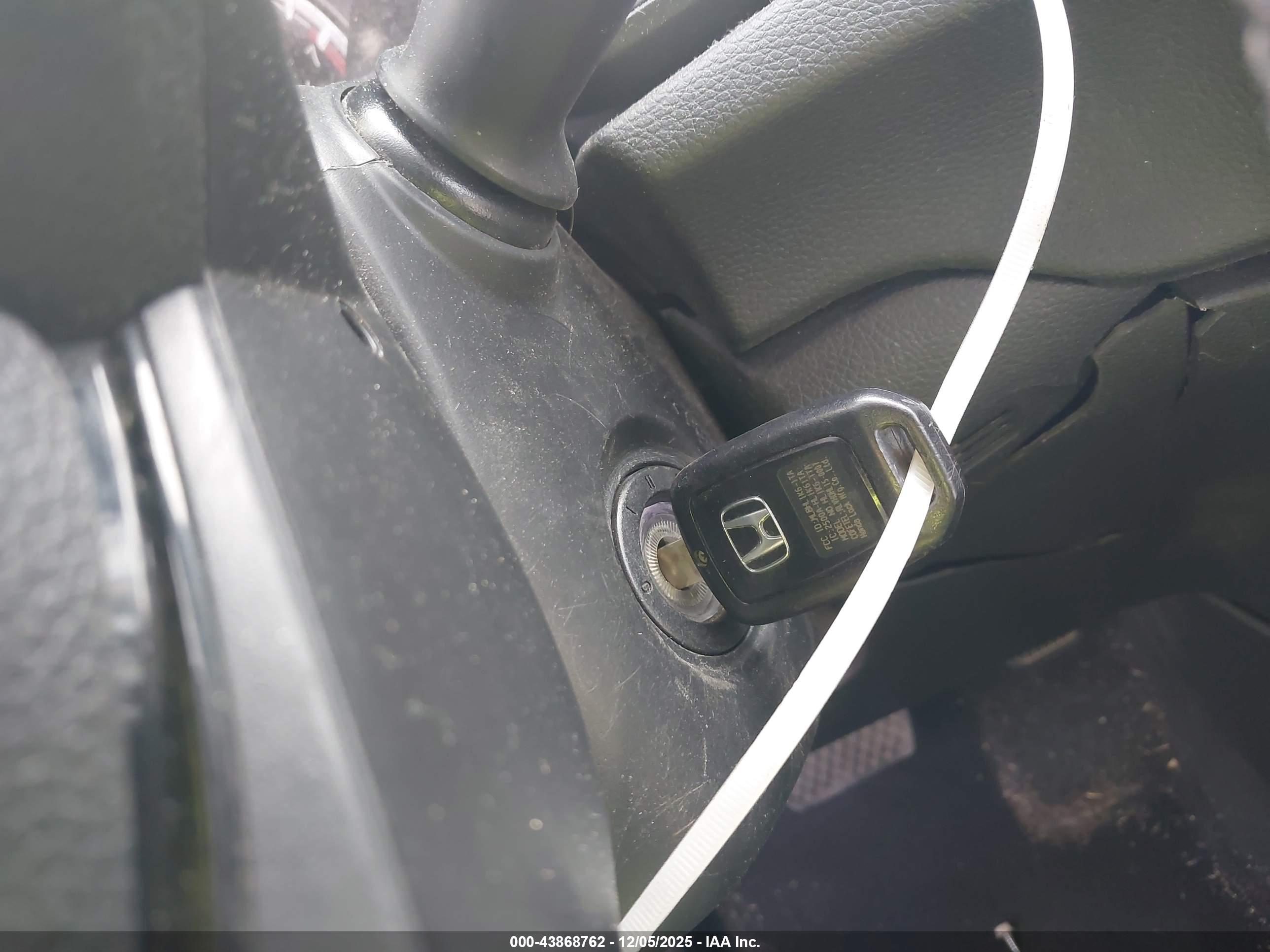 HONDA CR-V image 11