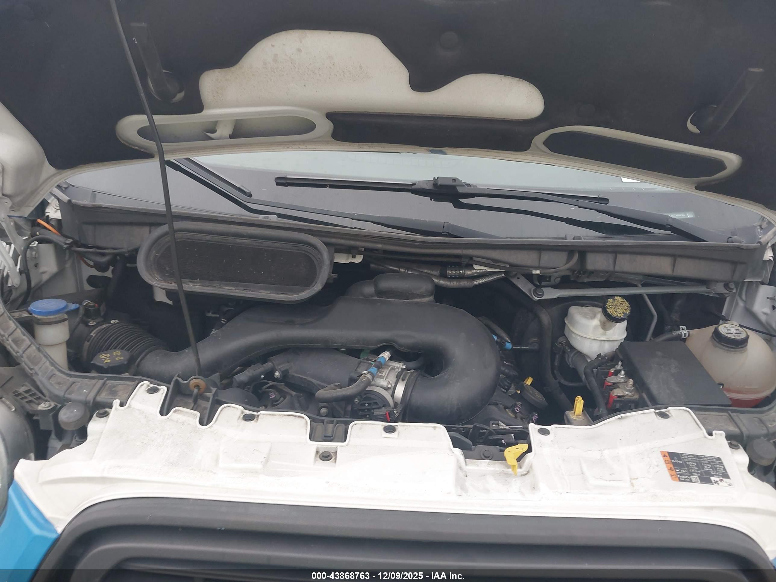 FORD TRANSIT-150 image 10