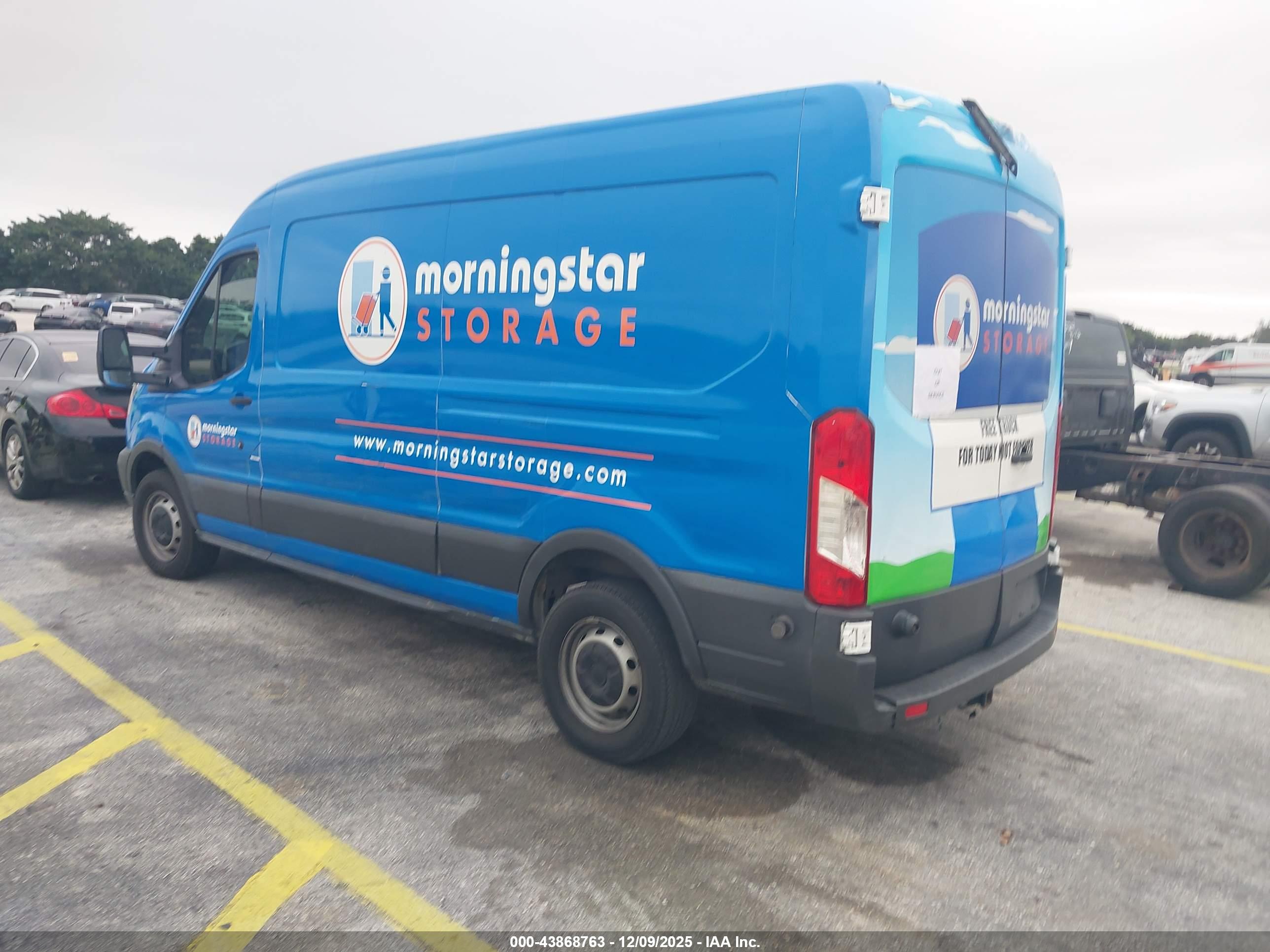 FORD TRANSIT-150 image 3
