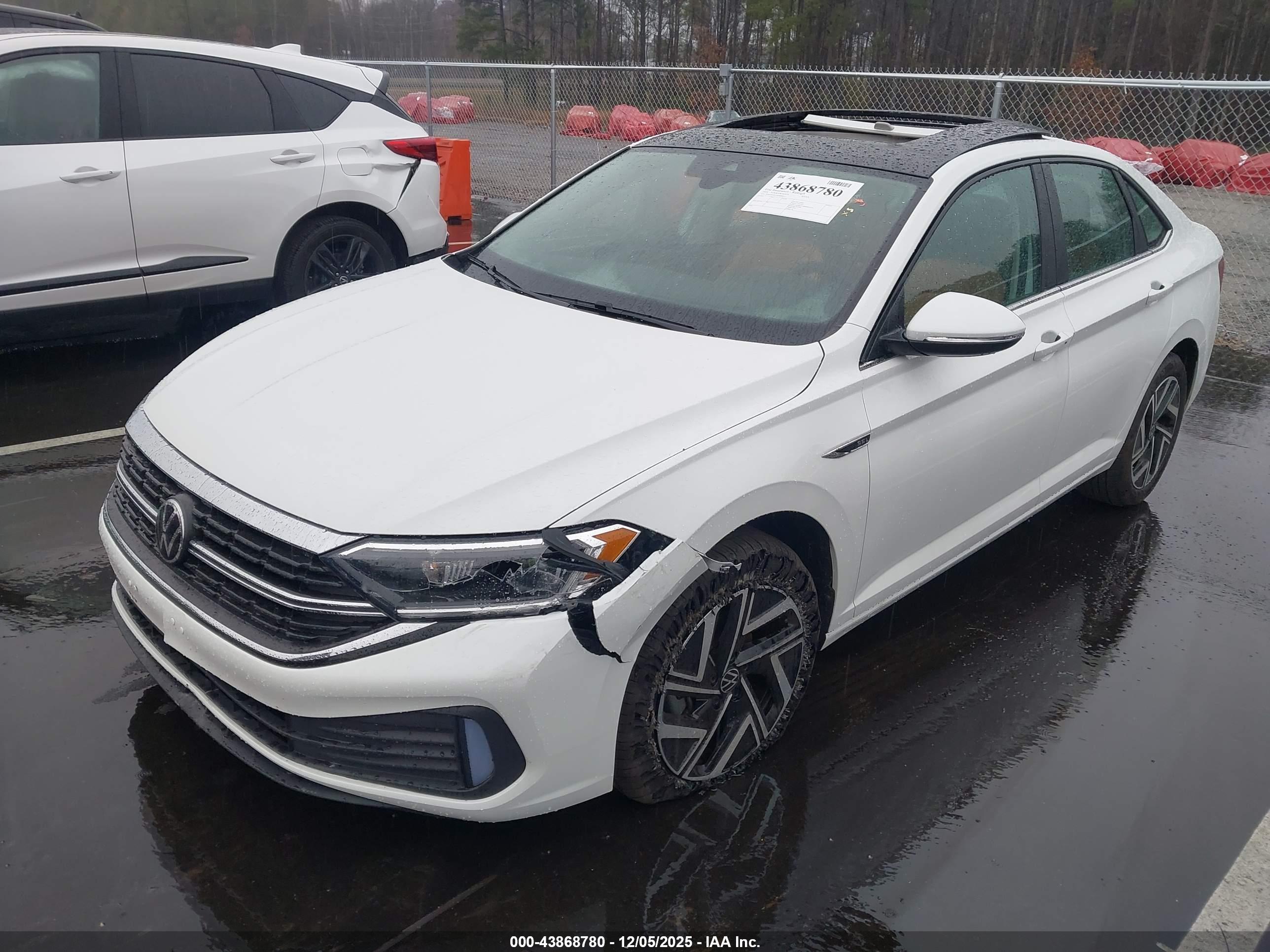VOLKSWAGEN JETTA image 2