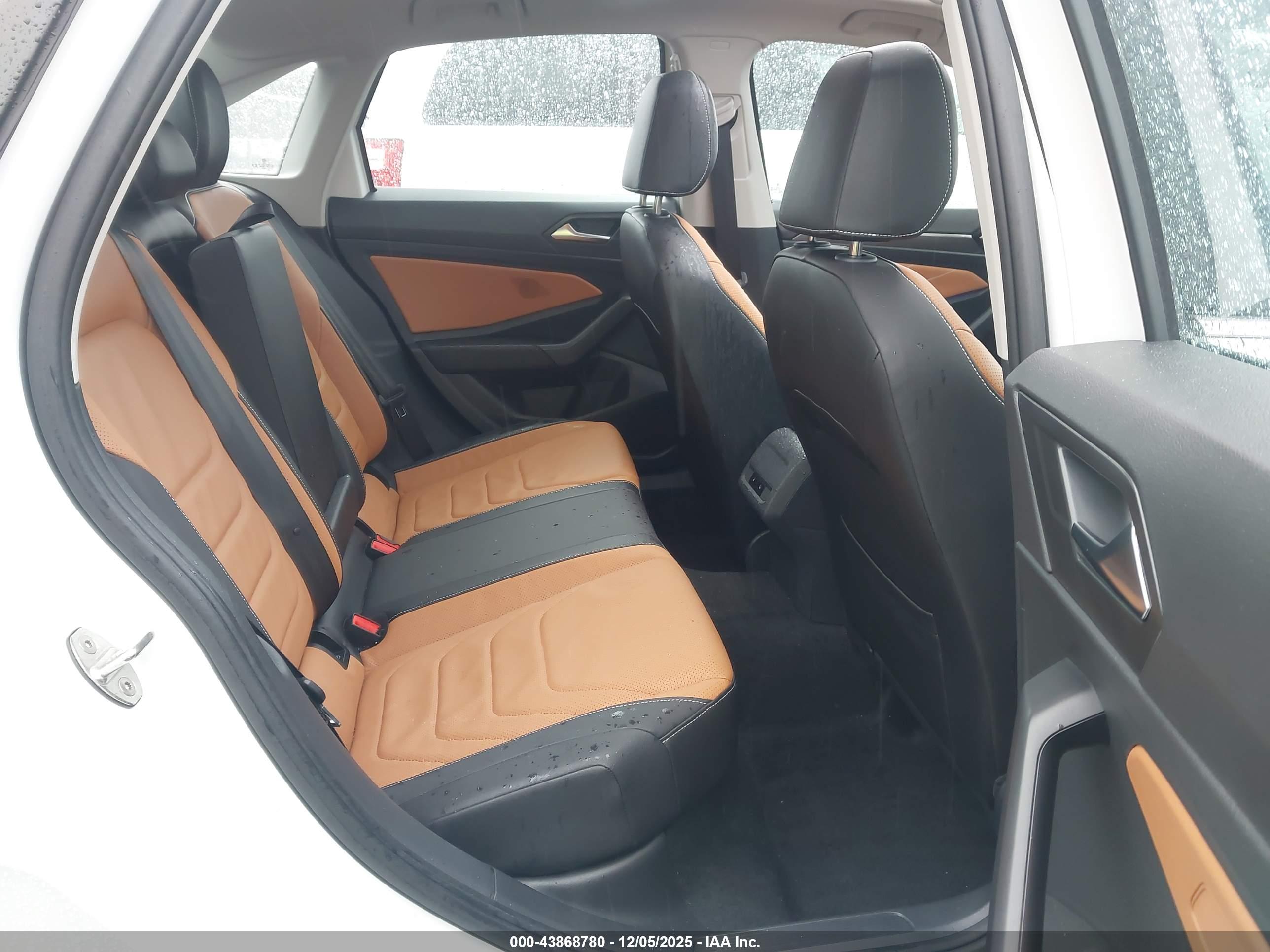 VOLKSWAGEN JETTA image 8