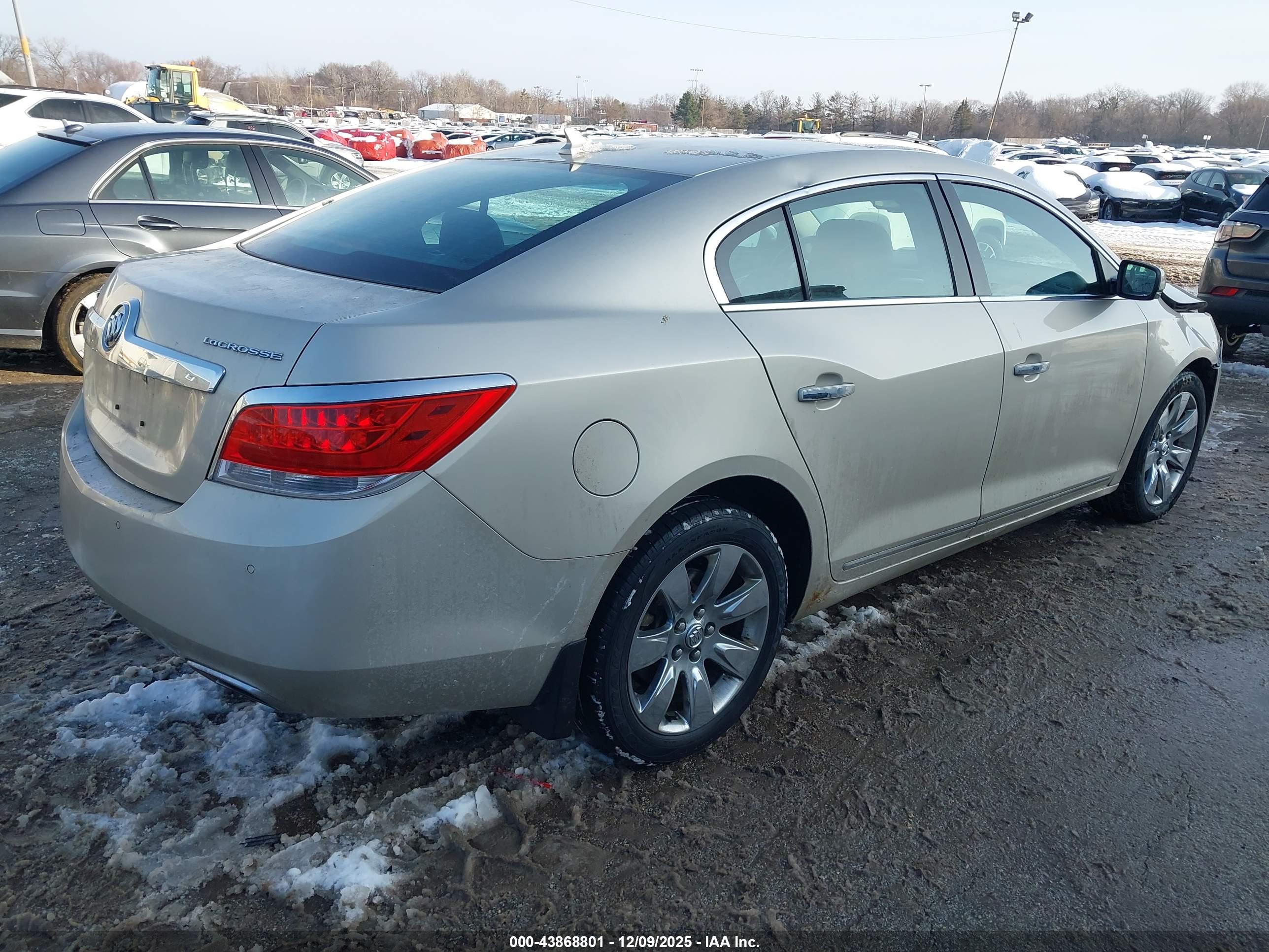 BUICK LACROSSE image 4