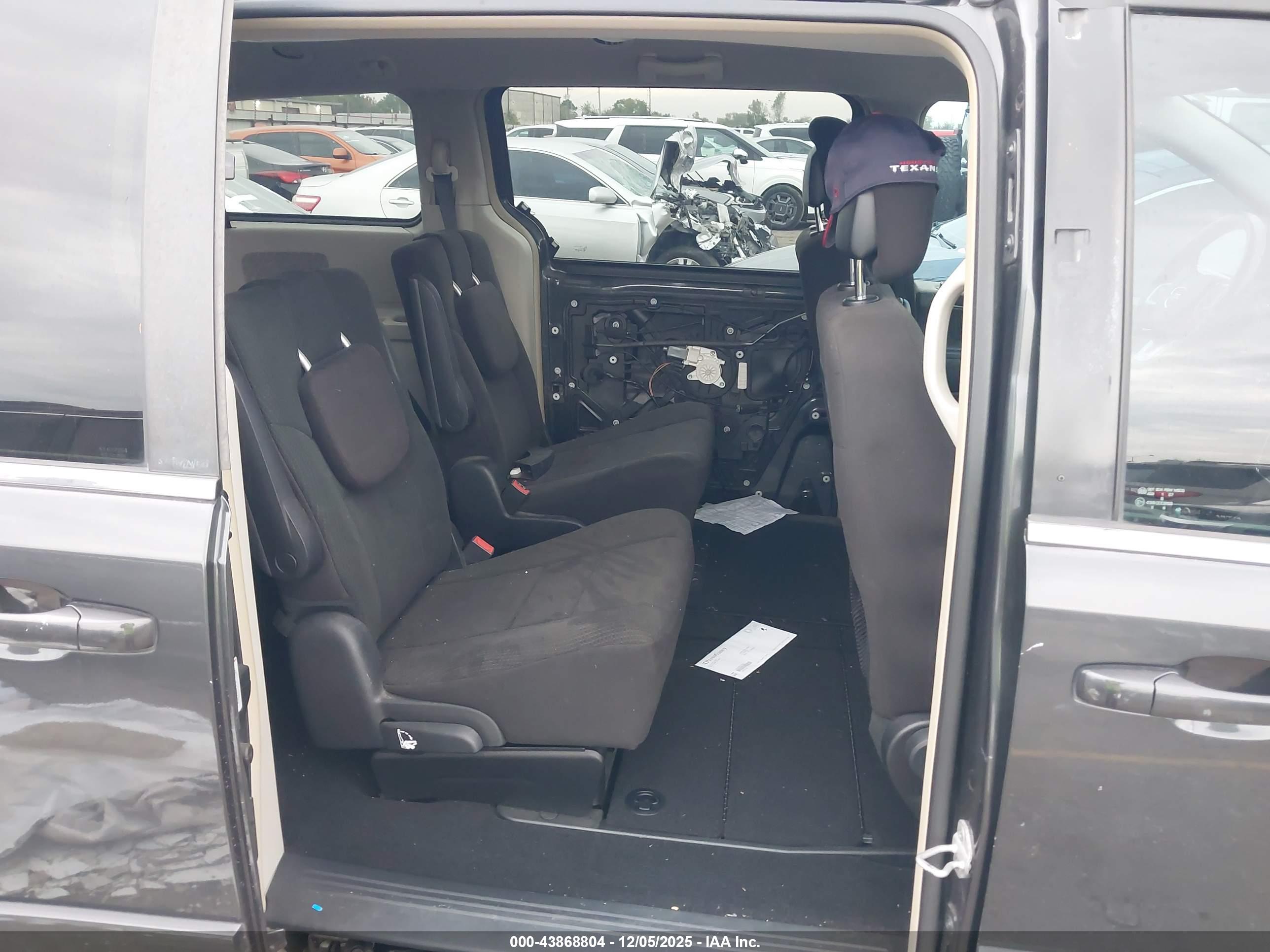 DODGE GRAND image 8