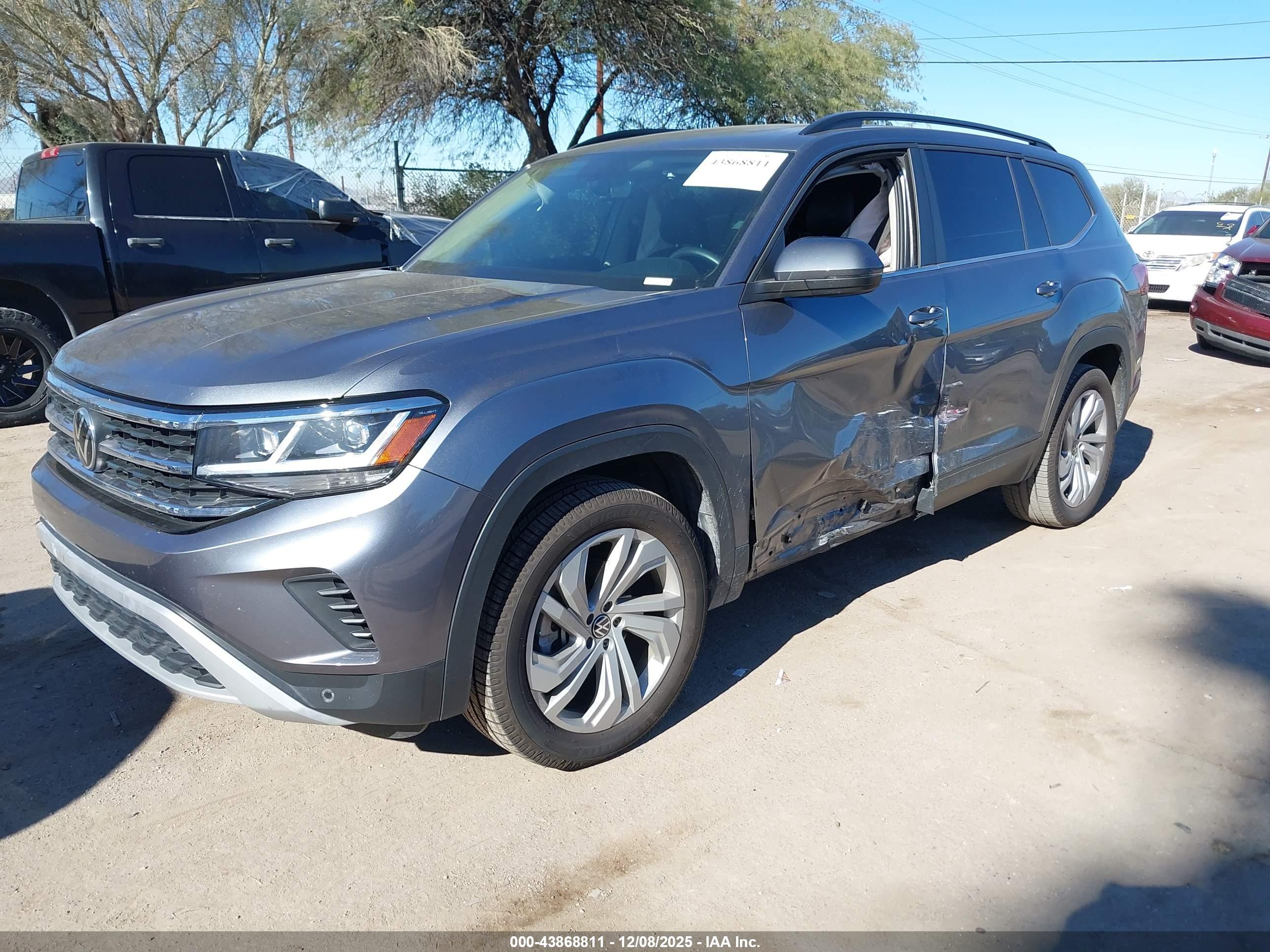 VOLKSWAGEN ATLAS image 2