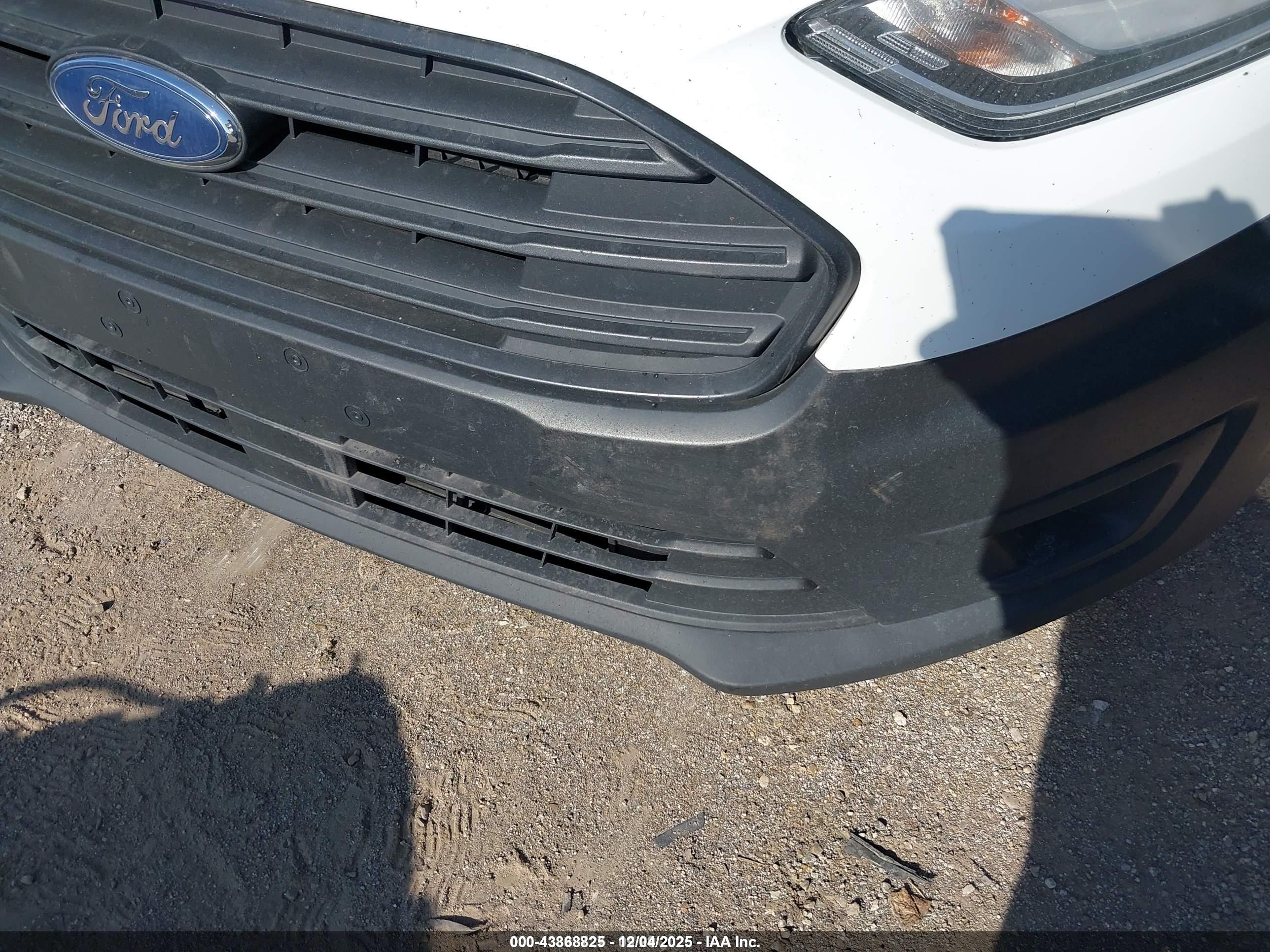 FORD TRANSIT image 6
