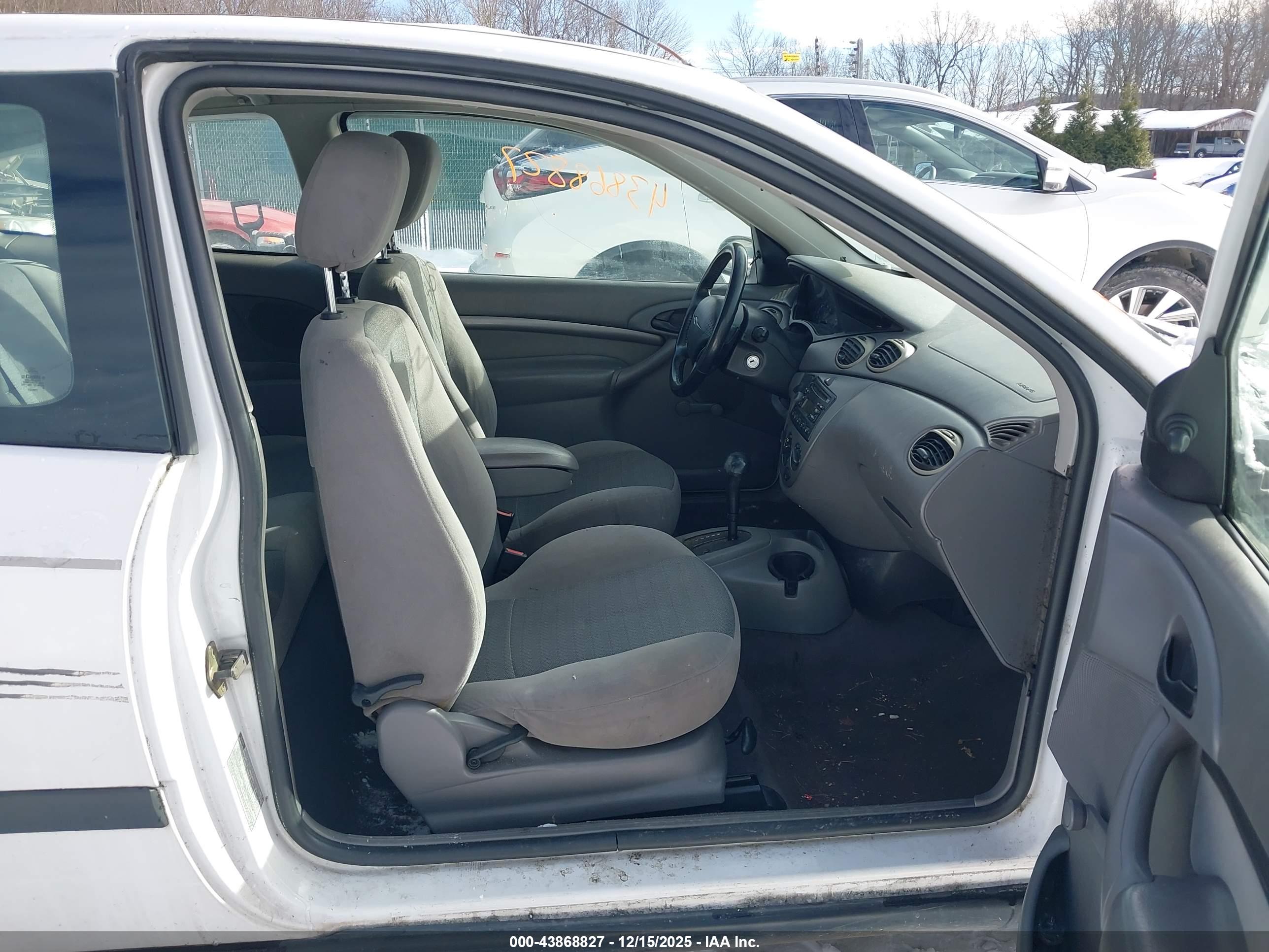 FORD FOCUS image 5