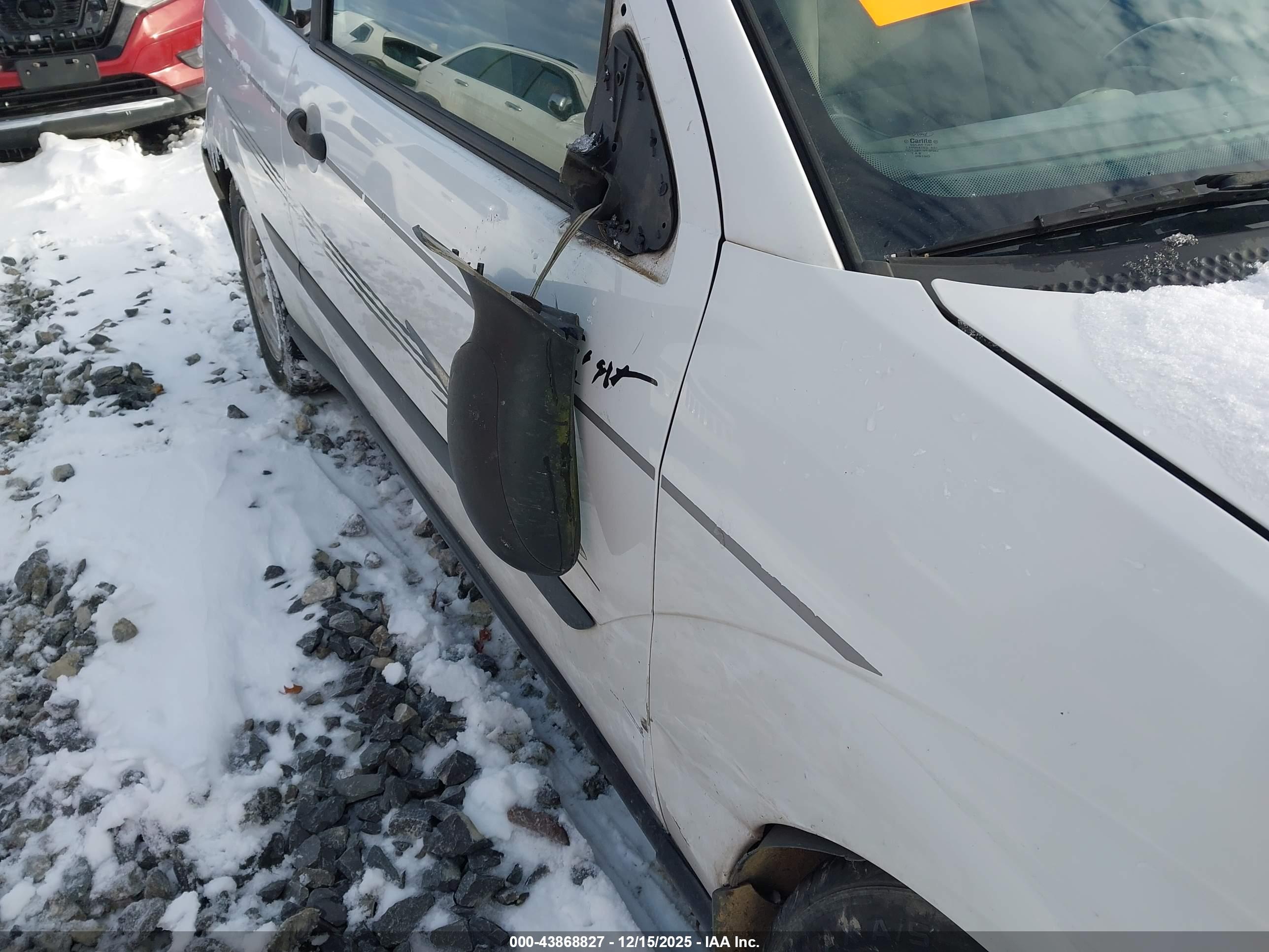 FORD FOCUS image 6
