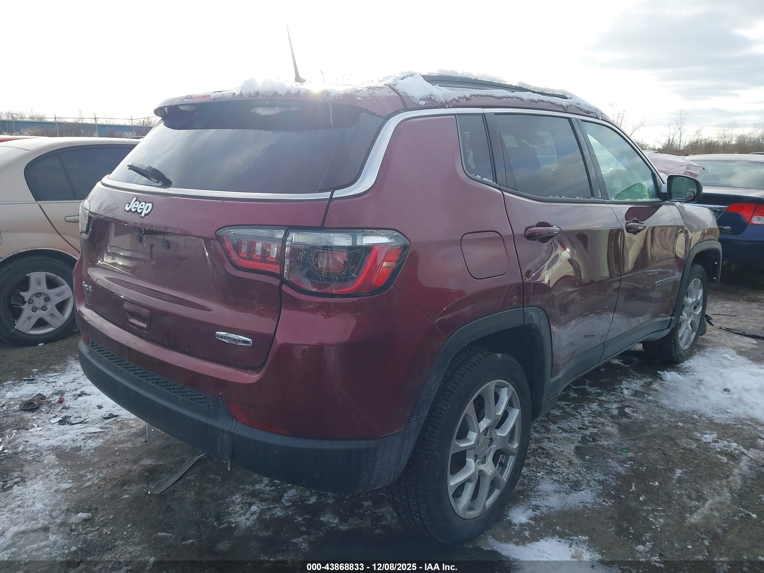 JEEP COMPASS image 4