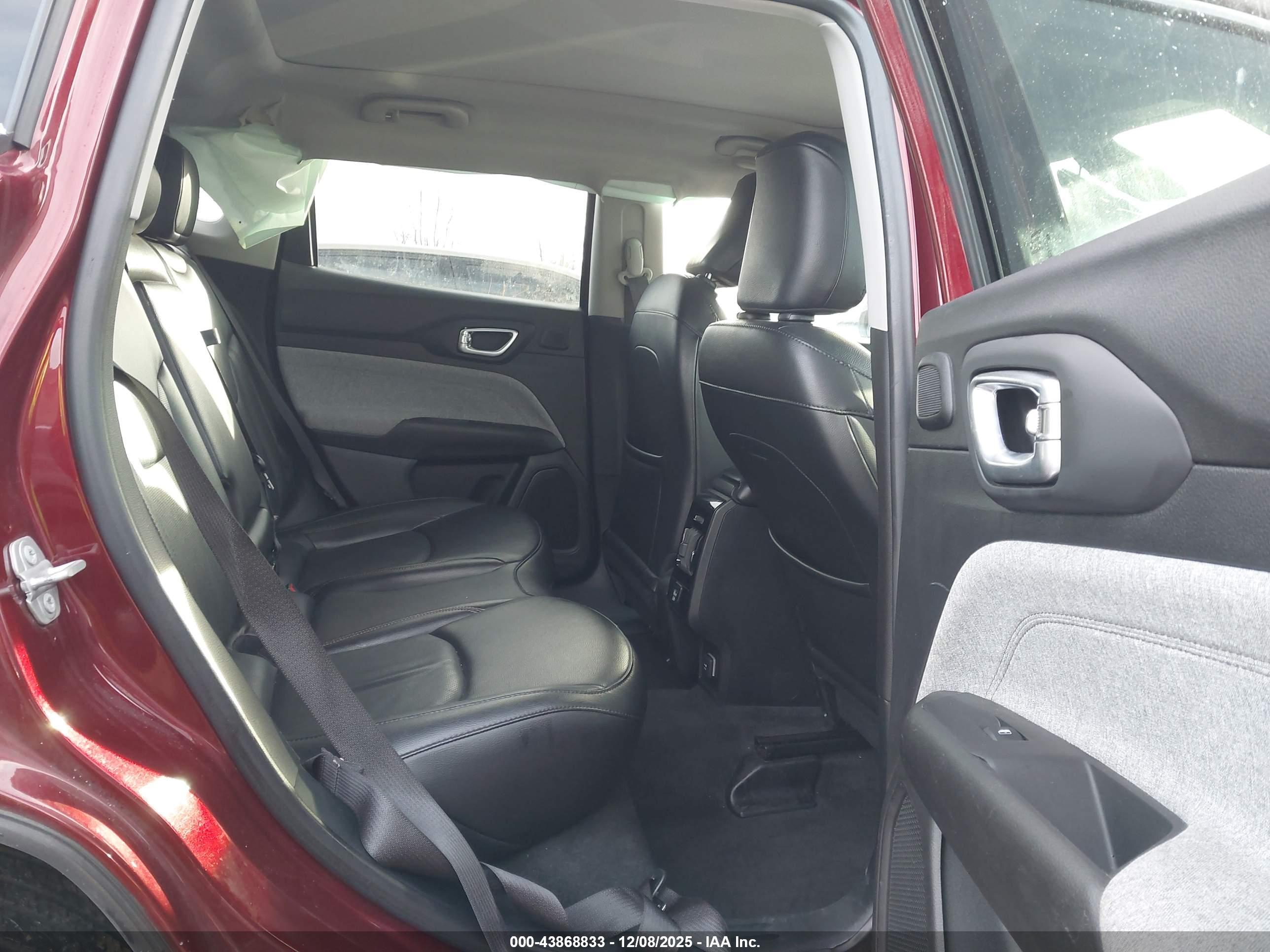 JEEP COMPASS image 8