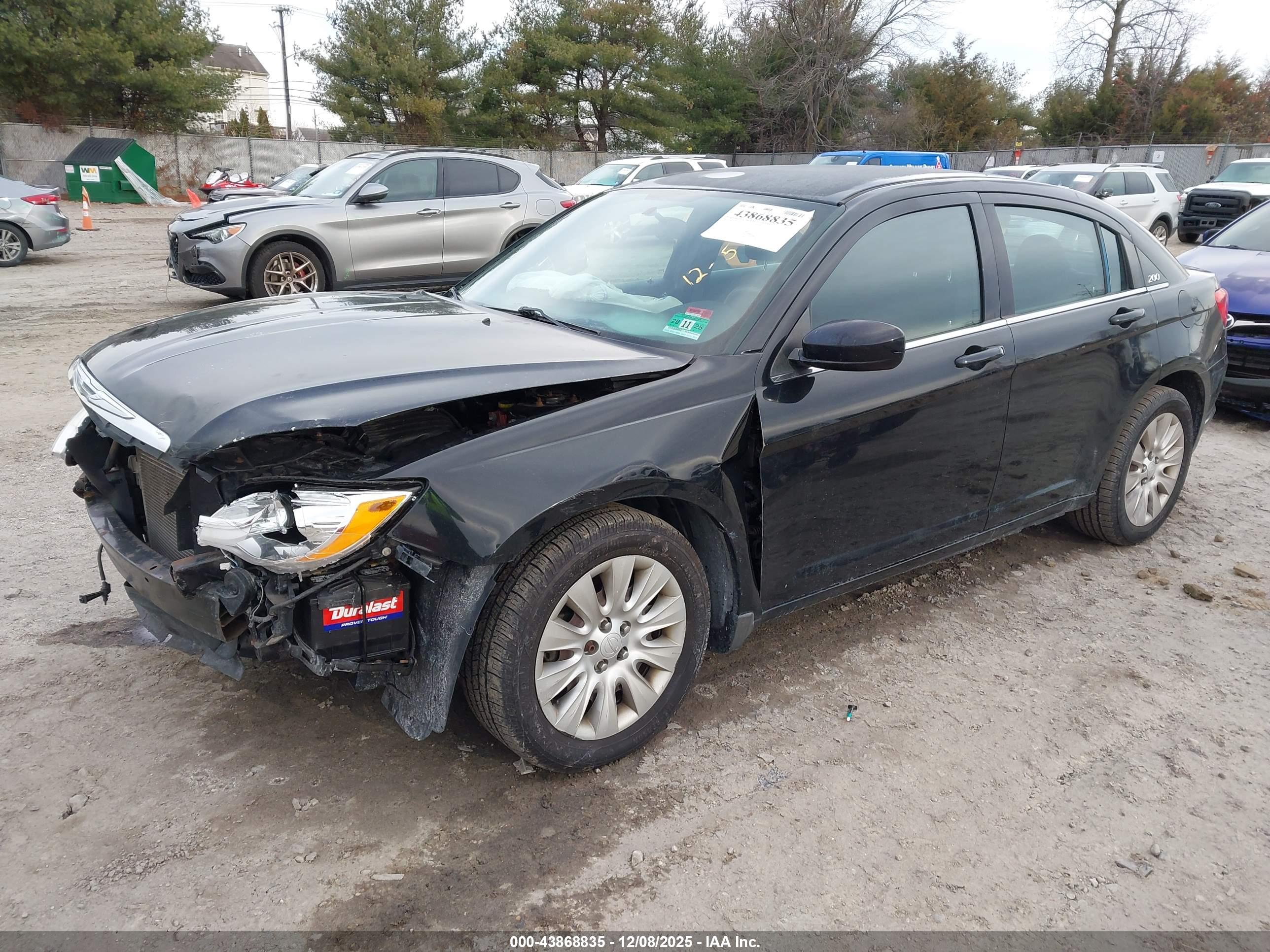 CHRYSLER 200 image 2